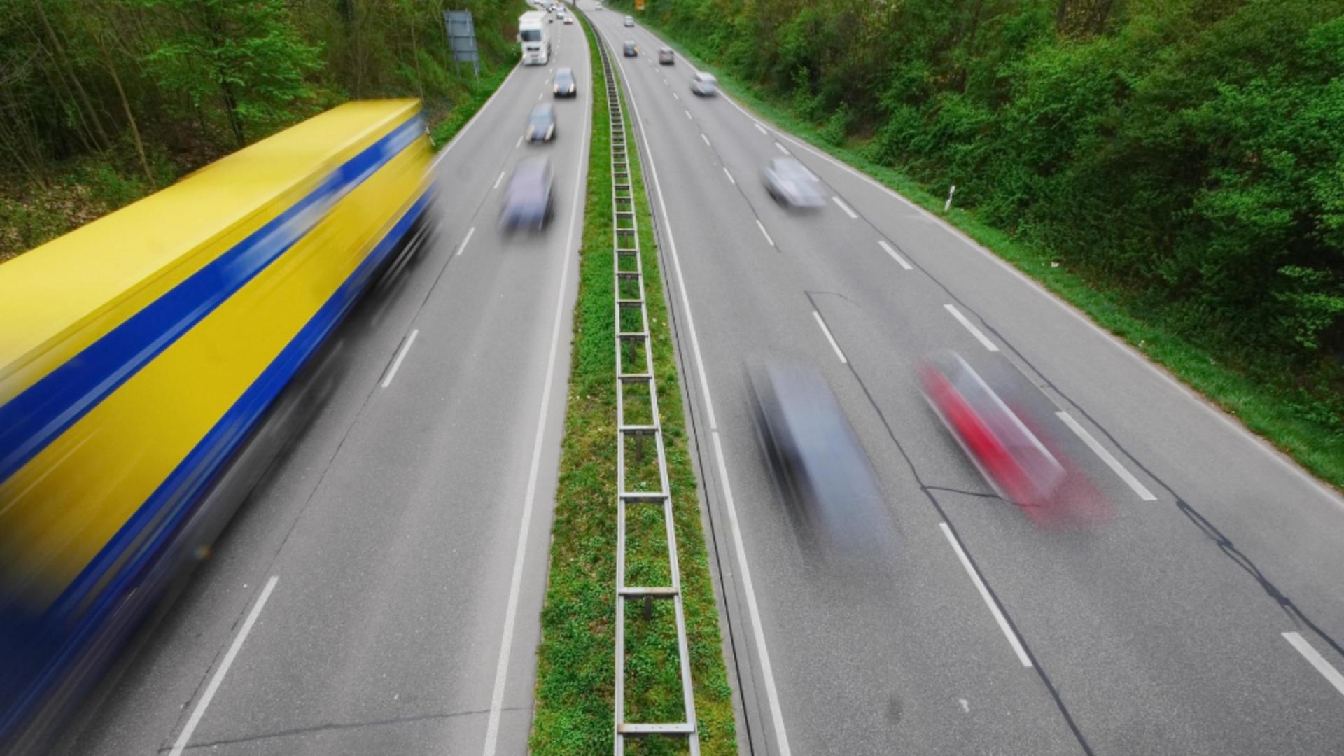Un român și-a uitat soția pe o autostradă din Germania. Unde și-a găsit, până la urmă, consoarta