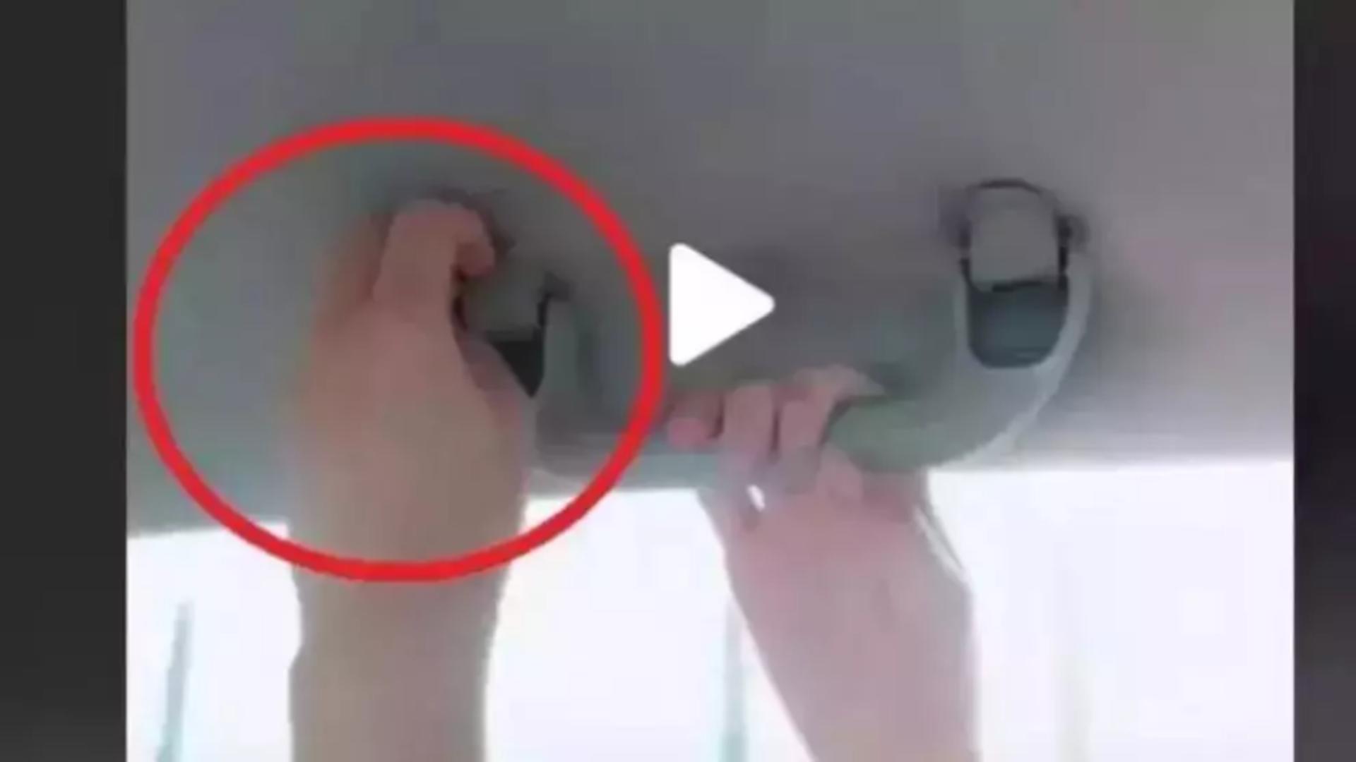 VIDEO – Mânerul din interiorul mașinii are un “buton” cu o funcție secretă pe care foarte puțini o știu – Care e utilitatea
