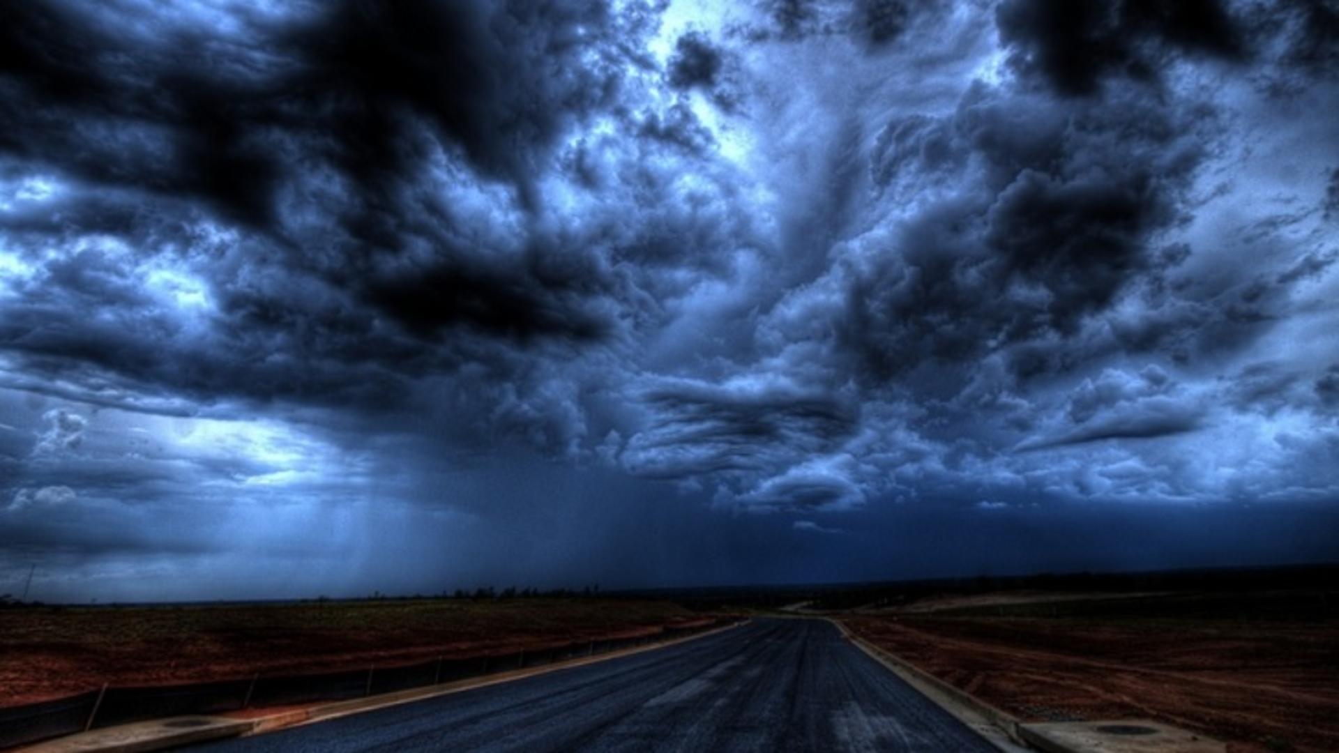 Vremea 29 iunie – Episod sever de ploi, descărcări electrice, vânt în rafale – Cât mai ține perioada rece