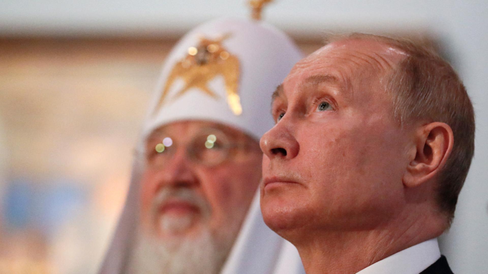 Patriarhul Kirill al Rusiei și Vladimir Putin (foto Profimedia)