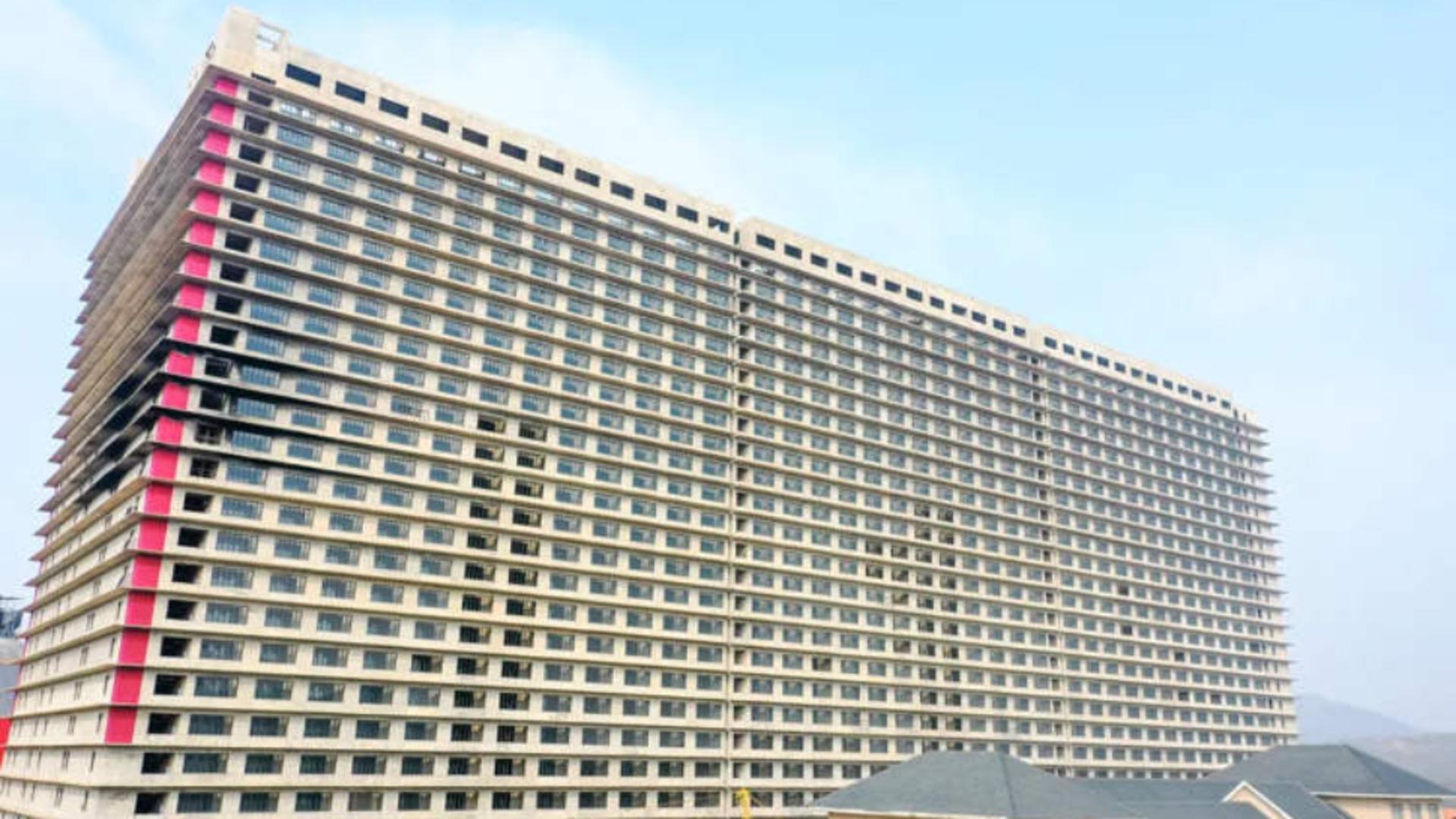 Cel mai mare hotel pentru porci (China - sursă: odditycentral.com)