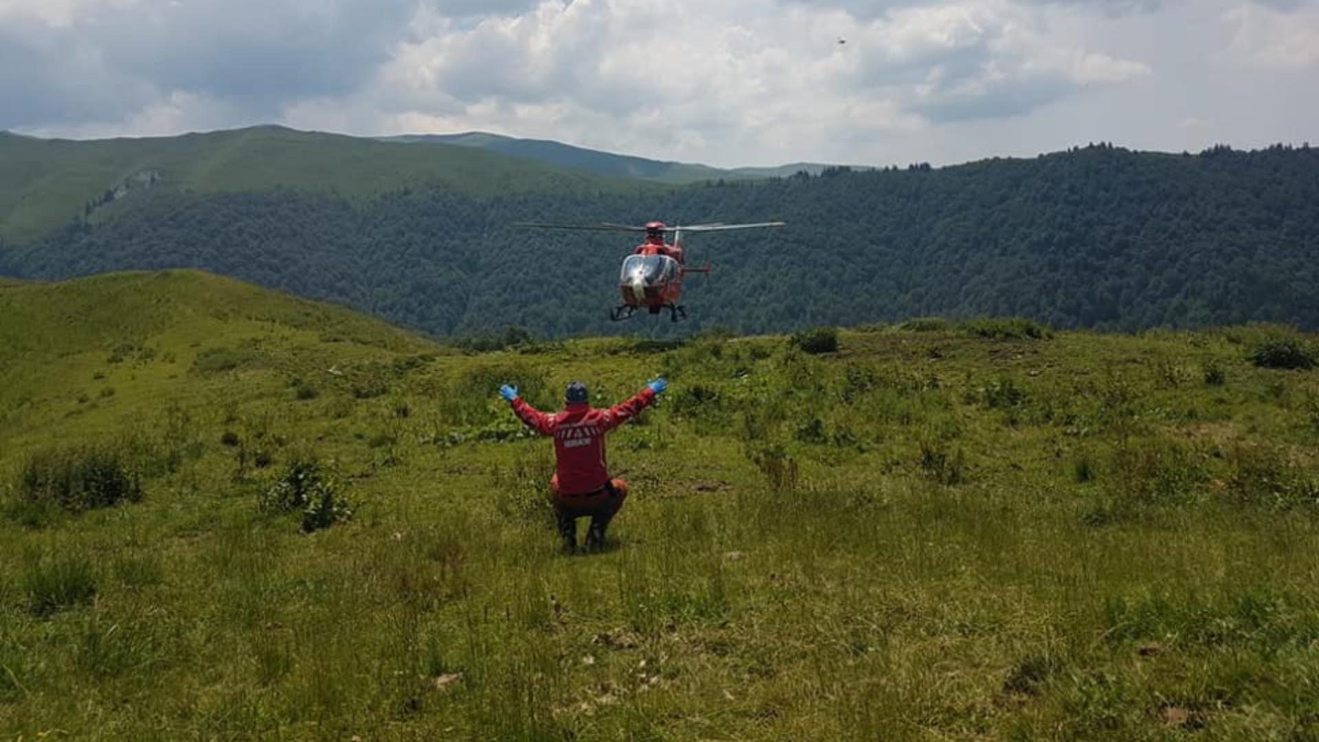 Cioban dispărut, căutat cu drona de salvamontiști – Cum a plecat de la stână