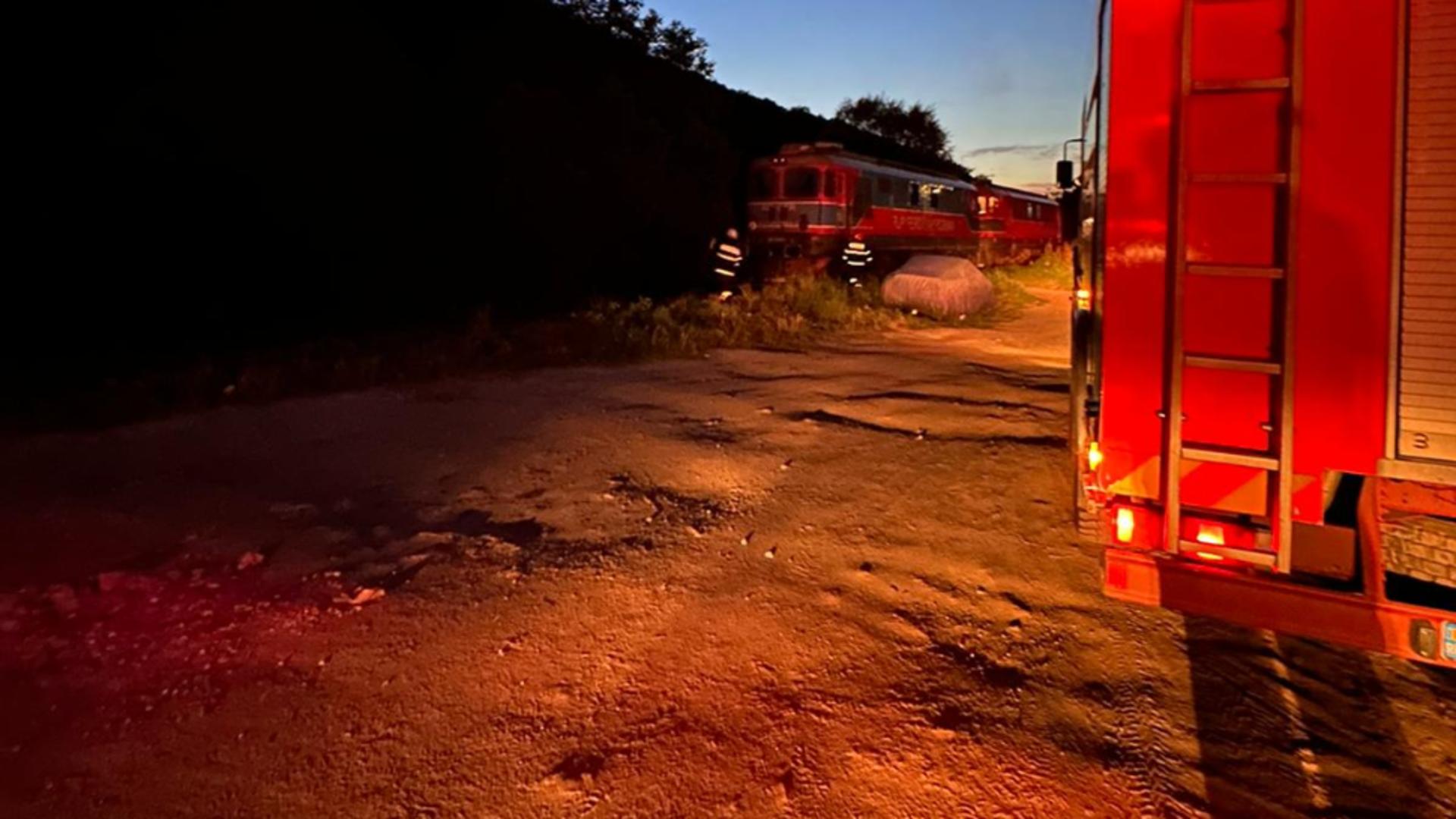 A luat foc locomotiva unui tren plin cu țiței: Incendiu puternic în Gara Șimleu Silvaniei – La un pas de tragedie