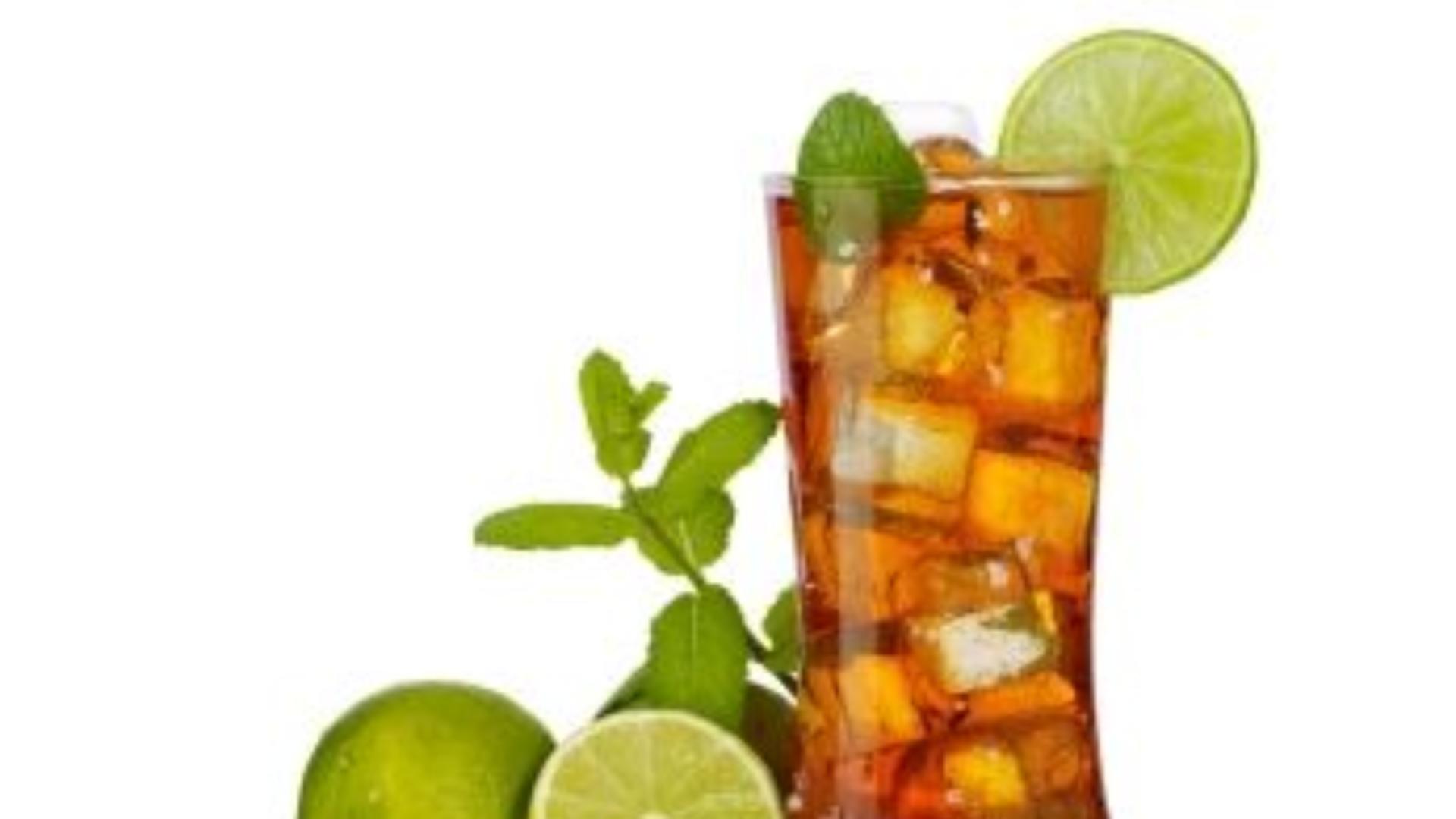 Top 10 cele mai sănătoase băuturi pentru vară – Rețete naturale pe care le poți prepara singur