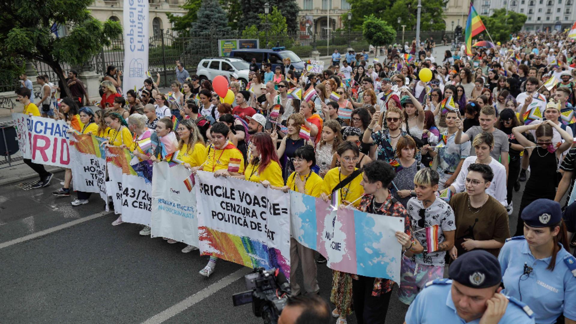 Cine a provocat incidente la Parada Gay - Pride 2023  Foto: INQUAM/George Ganea
