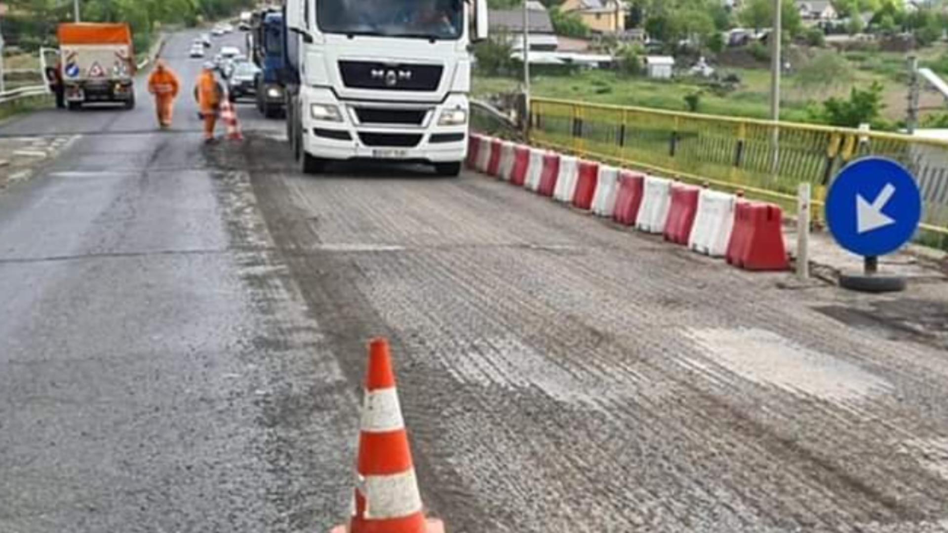 România este pe ultimul loc la șosele moderne: Rețeta JAFULUI la drumul mare în Moldova – S-a furat asfalt de 650 de mii de euro