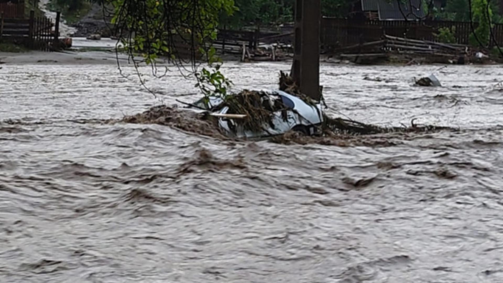 Risc mare de inundații în 11 județe din România: Avertizare de Cod galben, până joi – Harta zonelor vizate