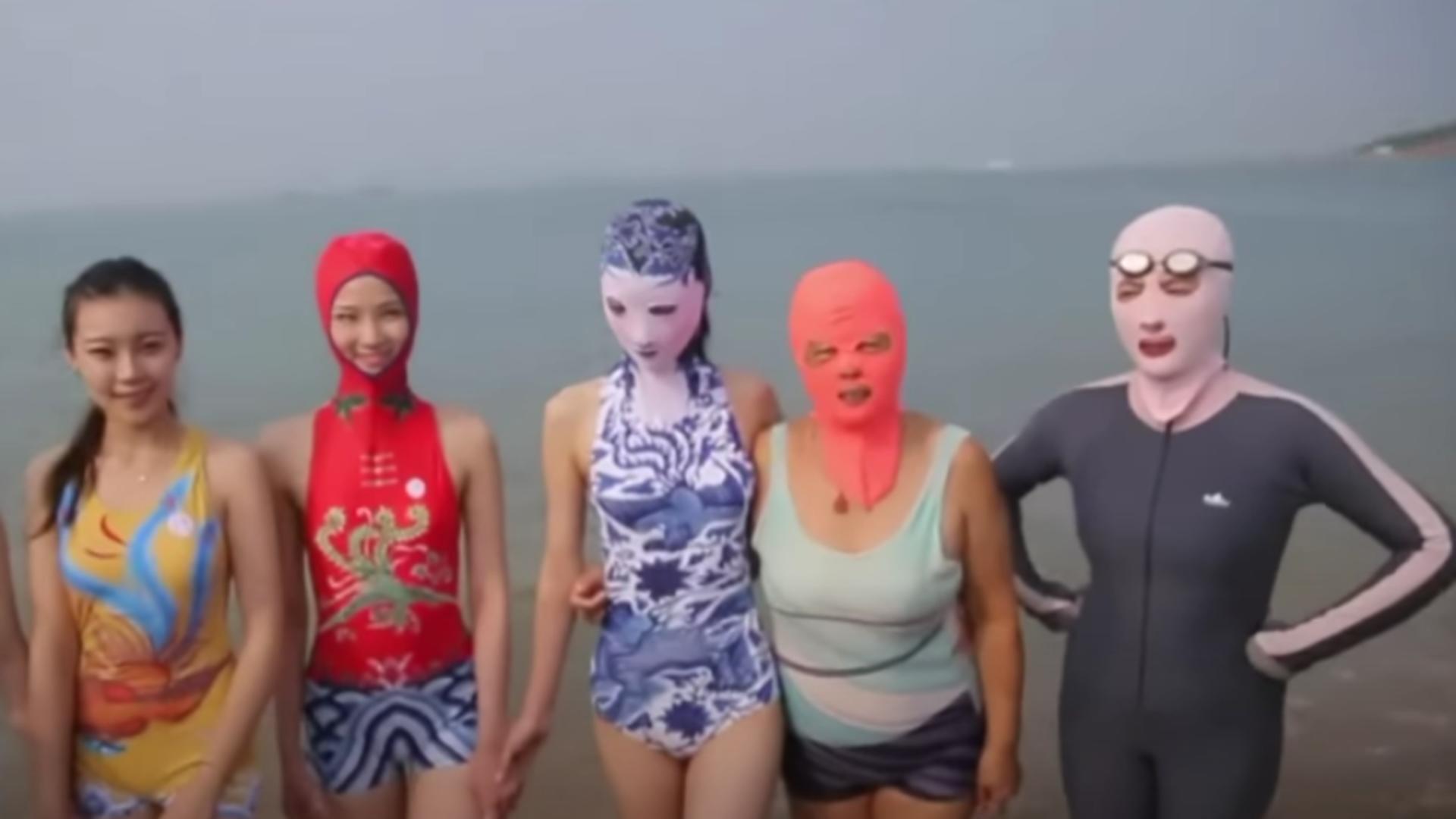 Bikini pentru ... față, noua modă printre chinezi! Inedita invenție ține la distanță razele de soare - Imagini virale - FOTO&VIDEO