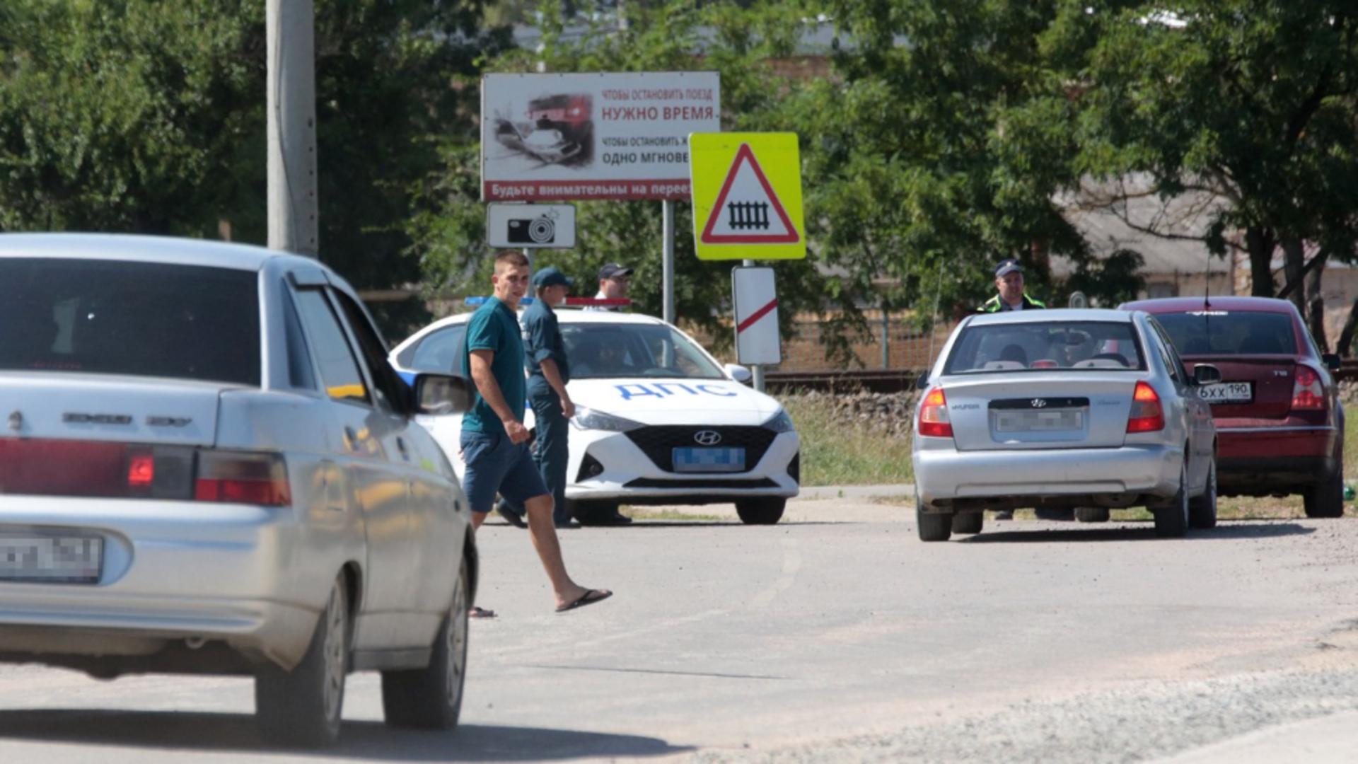 Trafic blocat de poliție pe podul din Crimeea/ Profimedia