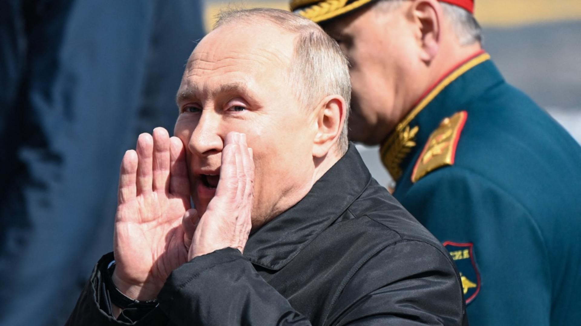 Putin face se știe el mai bine: amenință mapamondul cu armele. Foto/Profimedia