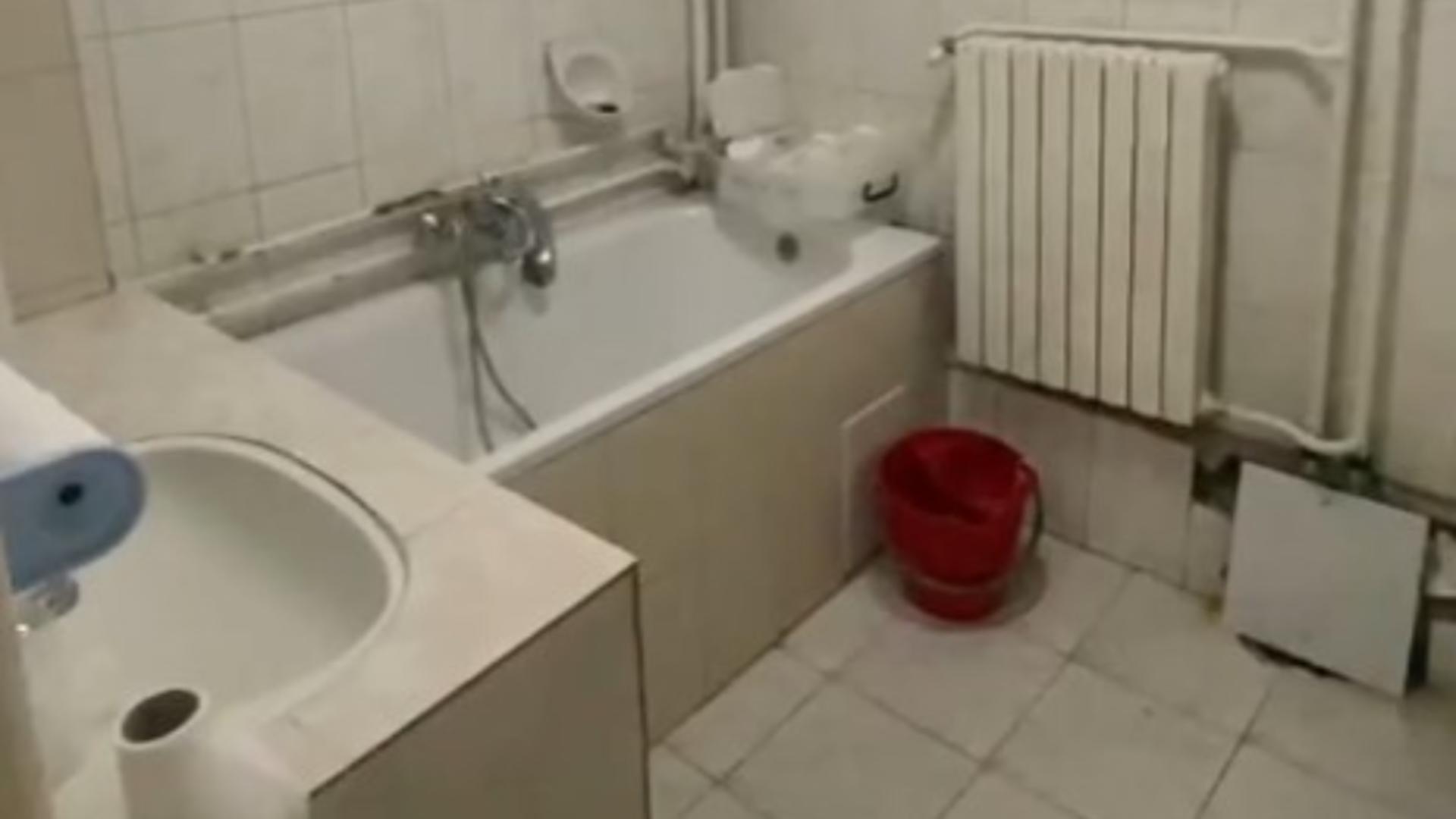 Imagini tulburătoare surprinse într-un spital pentru COPII din Cluj-Napoca: colcăie gândacii! – VIDEO
