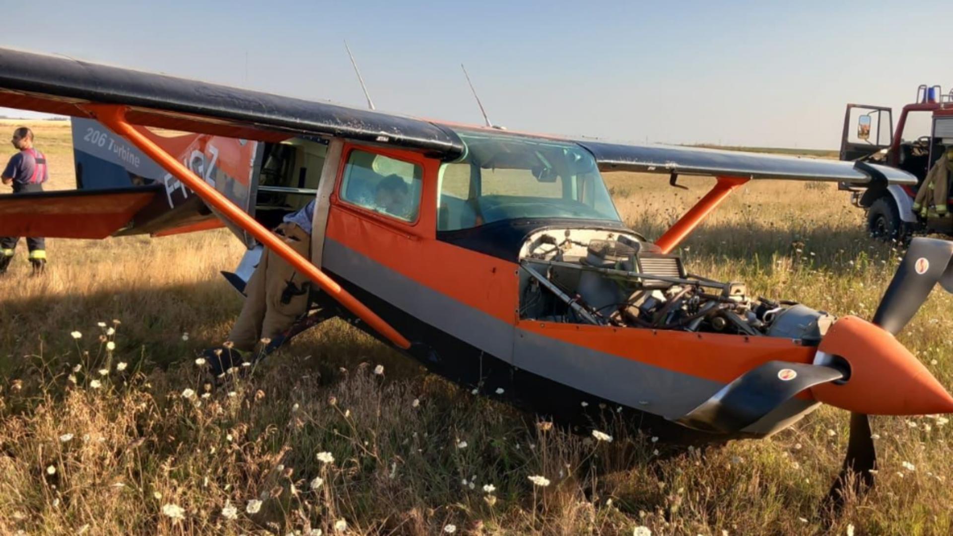 Avion aterizat de urgență pe aeroportul din Tuzla.