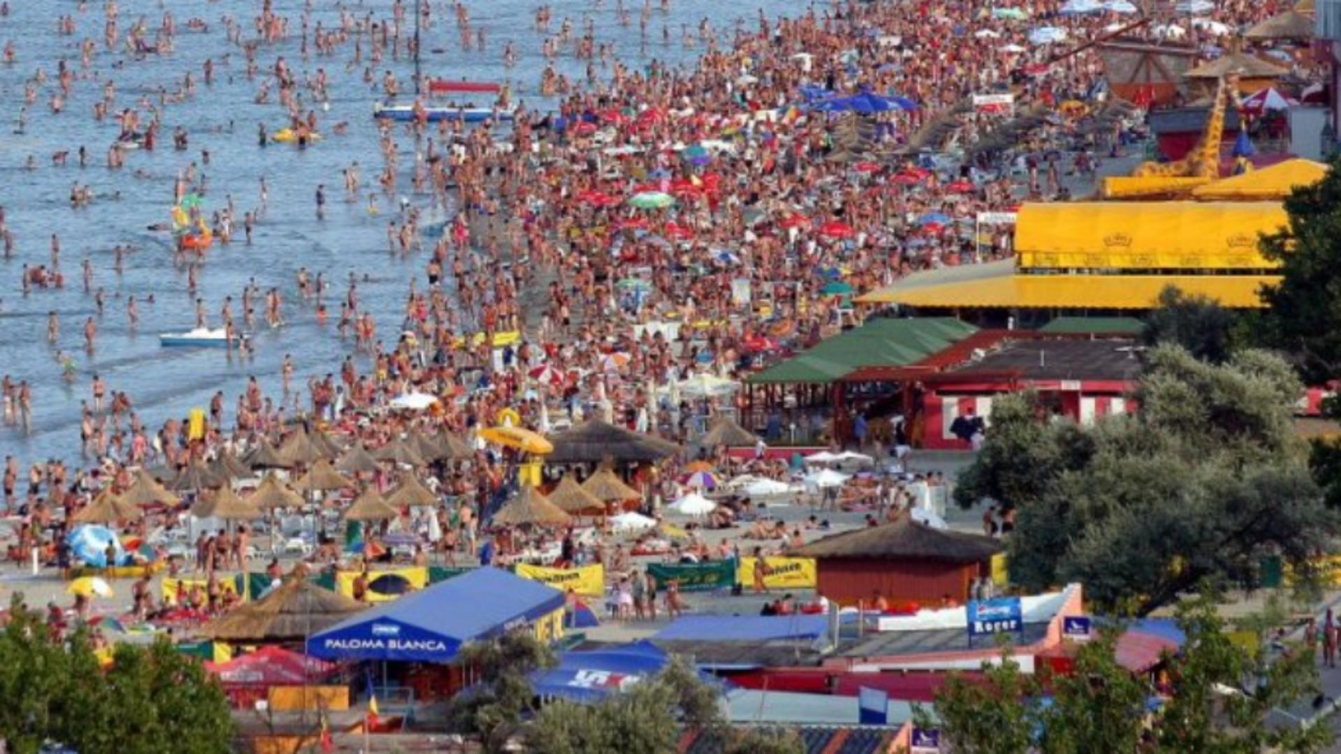 De ce nu se înghesuie nimeni să închirieze plajele din Mamaia. Sumele astronomice pe care le cer cei de la Apele Române