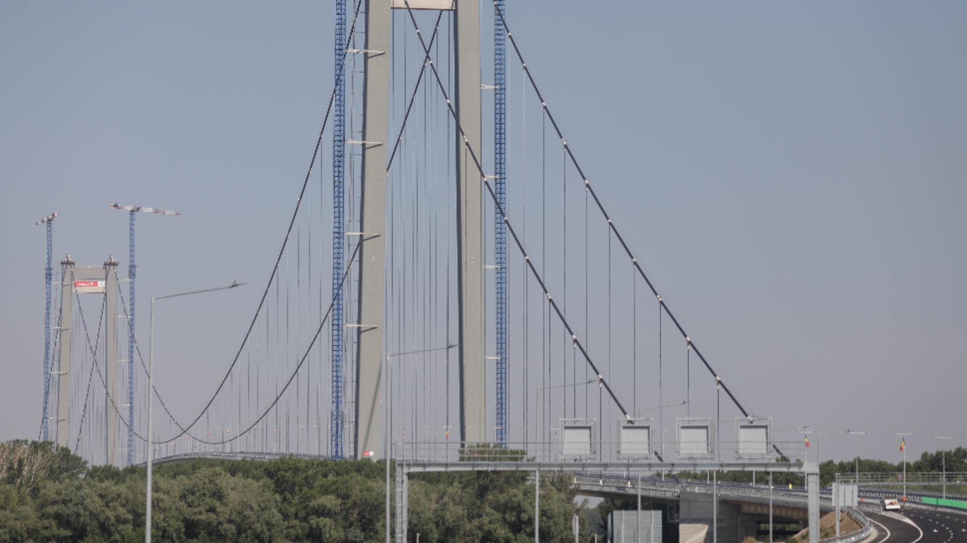 Șuruburile care zboară din podul de la Brăila au pus pe jar europarlamentarii. Situația a ajuns în atenția Comisiei Europene