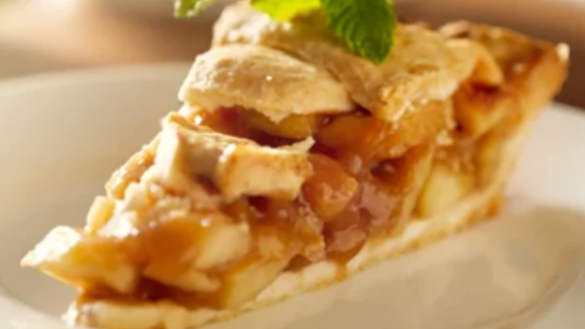 Plăcinta de mere perfectă nu mai este doar un vis! Chef Florin Dumitrescu a dezvăluit ingredientul secret