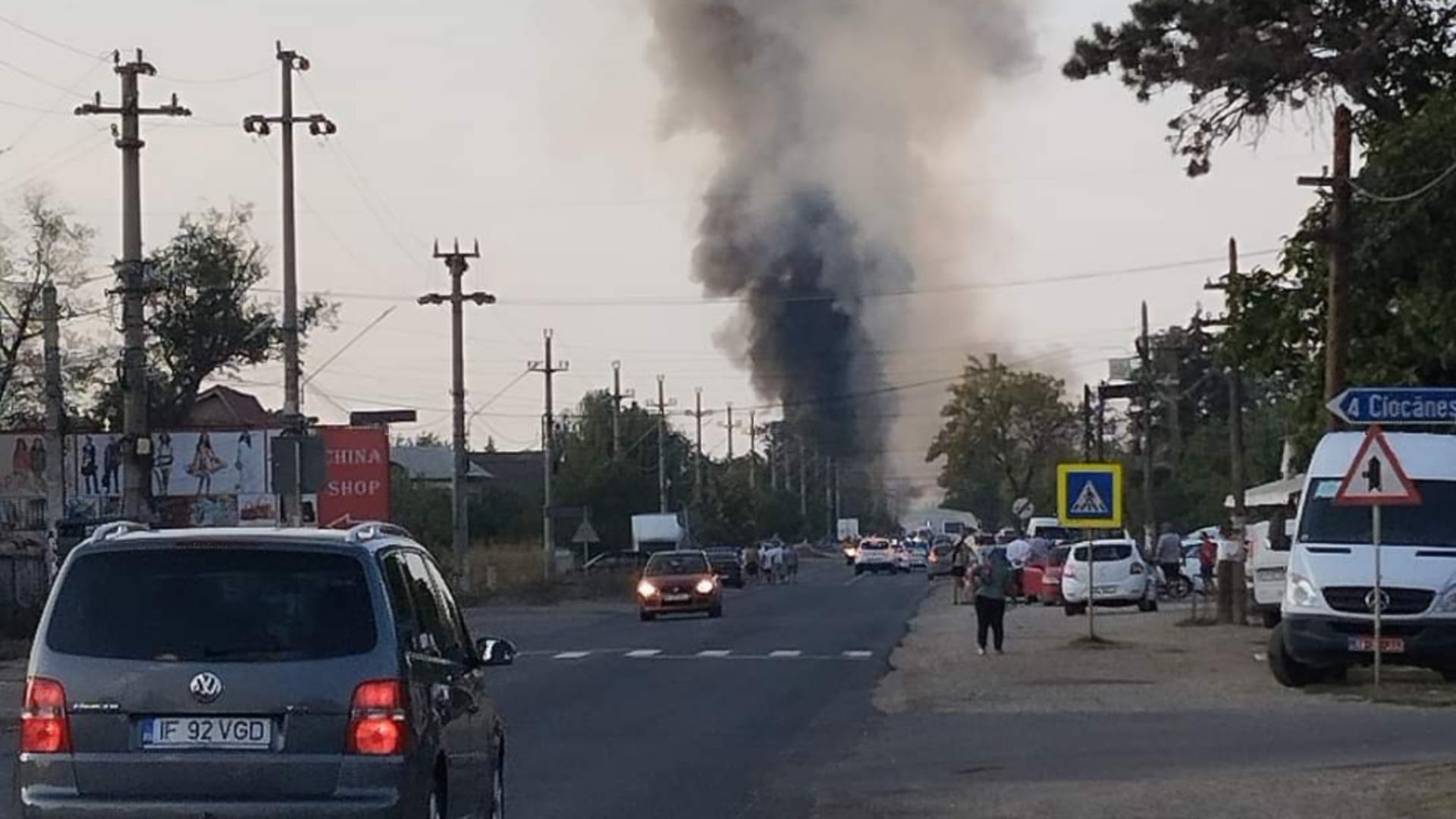 Explozie de proporții la o stație GPL din Crevedia. 5 oameni răniți, o coloană uriașă de fum – VIDEO