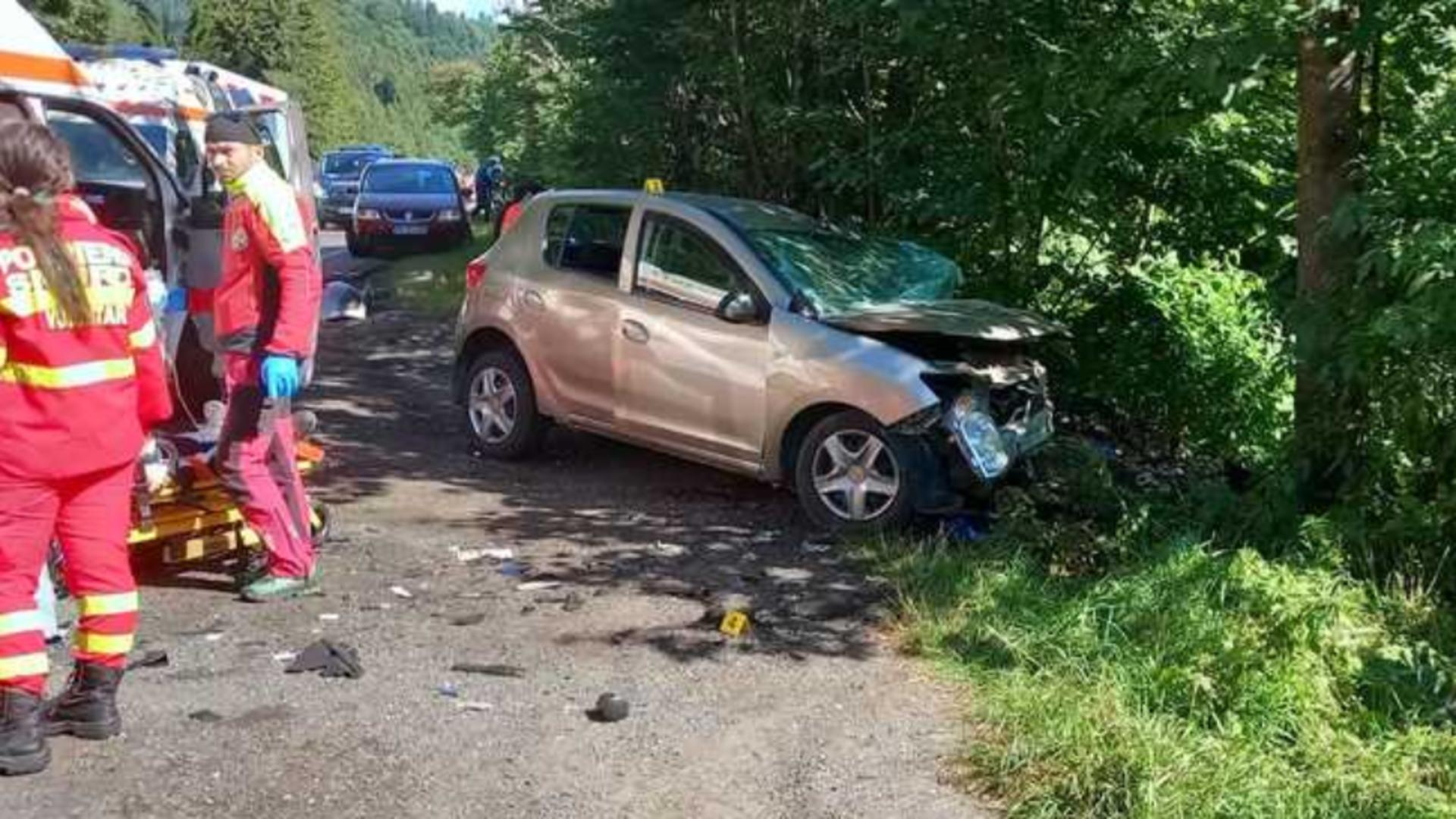 Accident grav pe Valea Prahovei, pe DN 1 – O persoană a murit și alte trei au fost grav rănite după ce o mașină a intrat pe contrasens