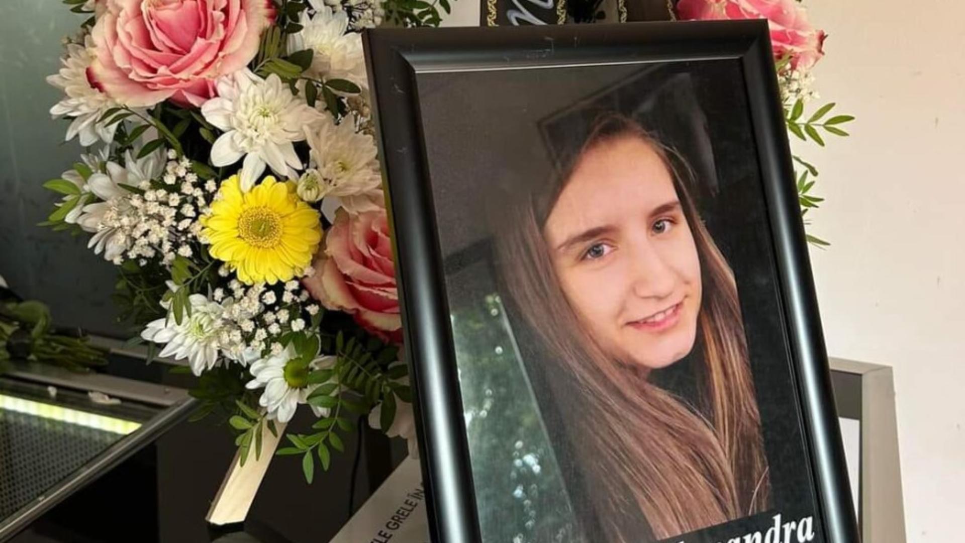 Alexandra Ivanov a murit pentru că nimeni nu a ajutat-o