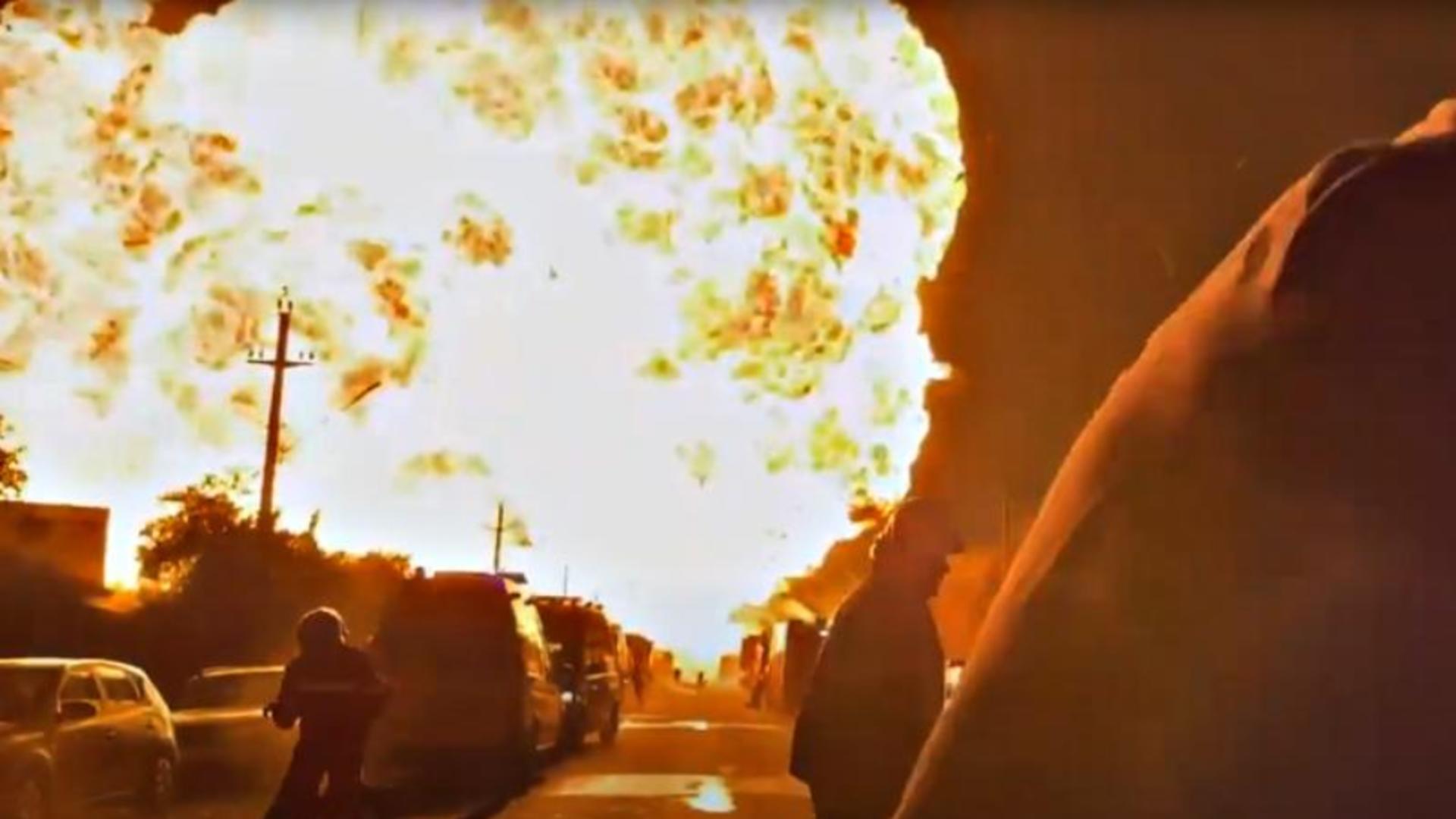 Momentul celei de-a doua explozii de la Crevedia, surprins de la mică distanță de o echipă TV – VIDEO