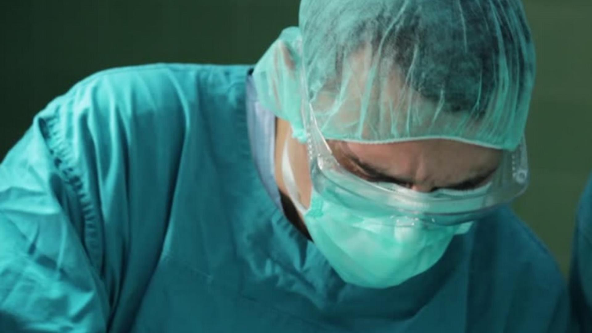 Un medic de la Spitalul Județean Craiova este judecat pentru ucidere din culpă. Erorile grave comise de doctor în timpul actului medical