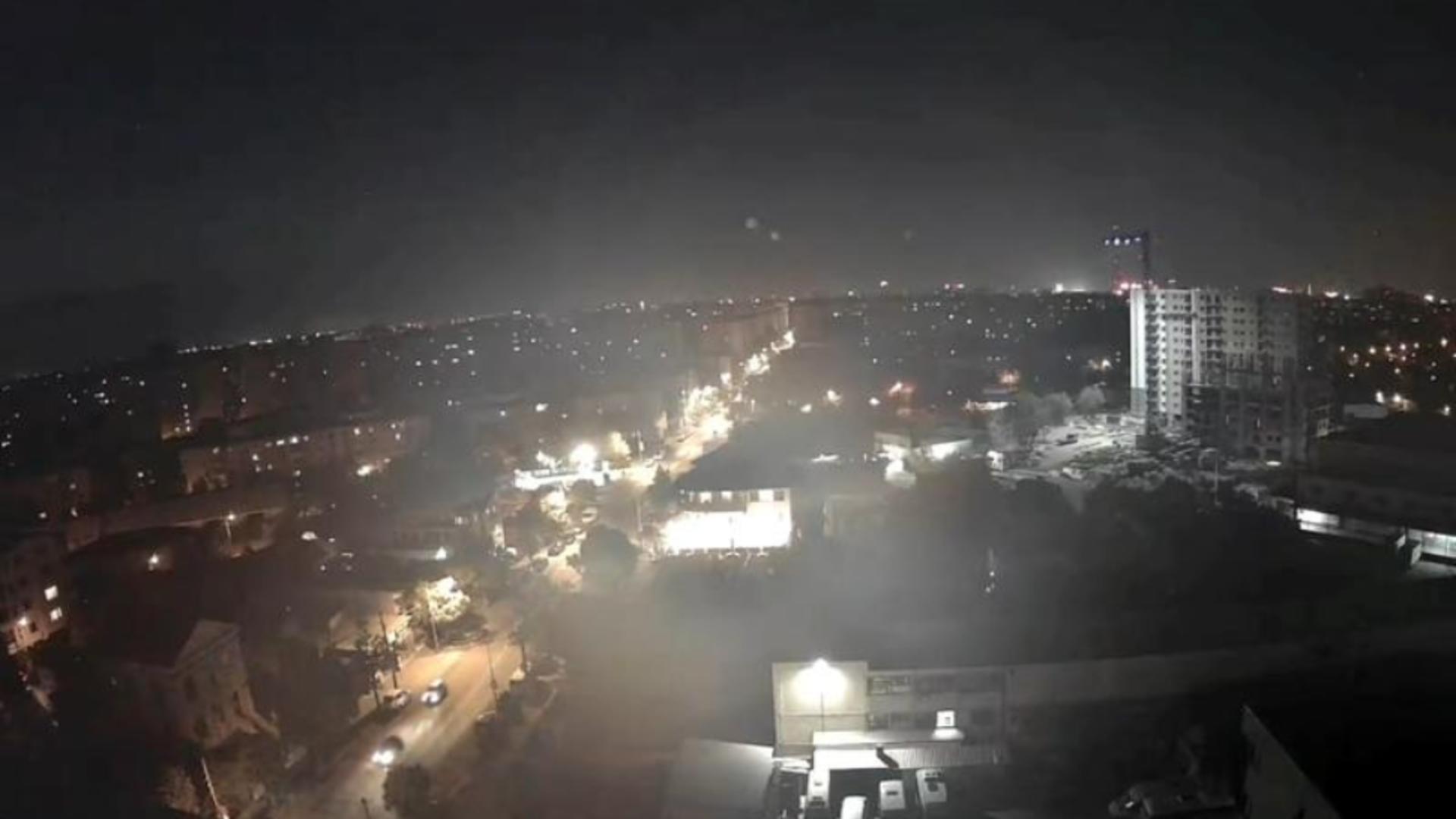 Explozia de la Crevedia s-a văzut din Capitală. O sferă de foc la mai bine de 20 de kilometri – VIDEO