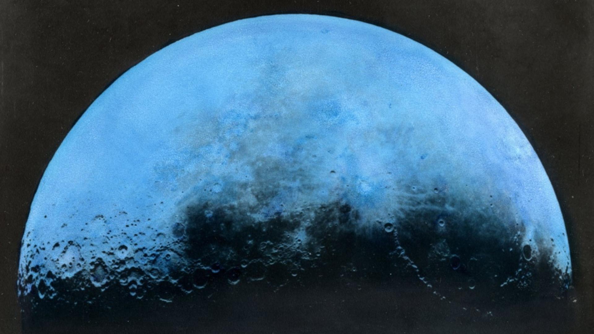 Luna albastră  -eveniment astral extrem de rar. Foto/Profimedia