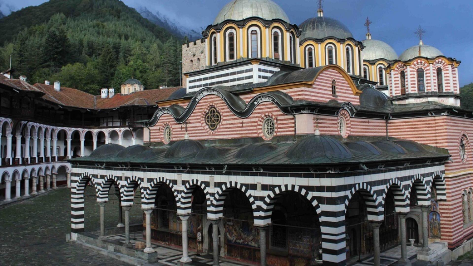 Manastirea Rila din Bulgaria