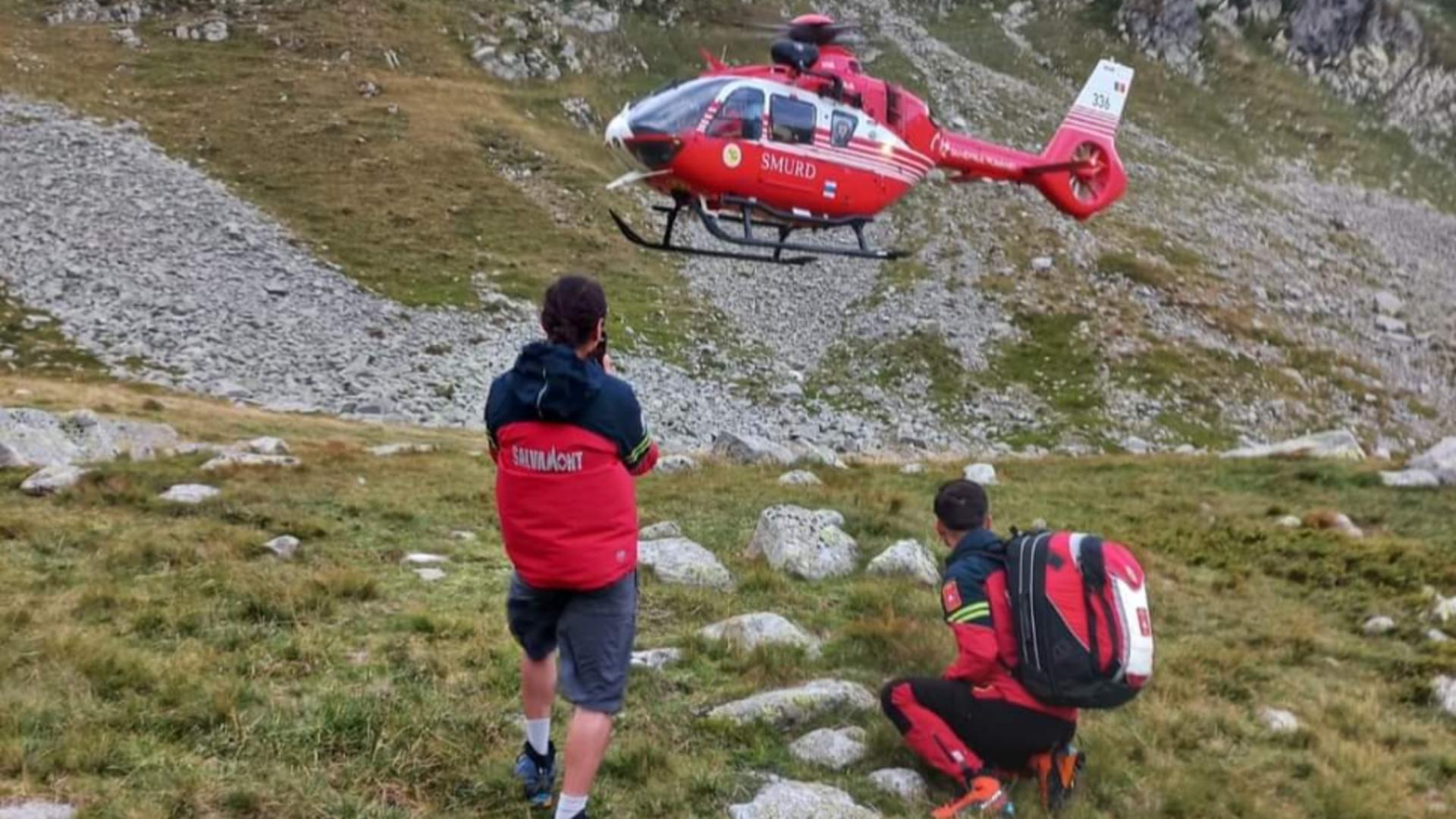 Turist mușcat de viperă, salvat din vârful muntelui cu elicopterul SMURD (FOTO)