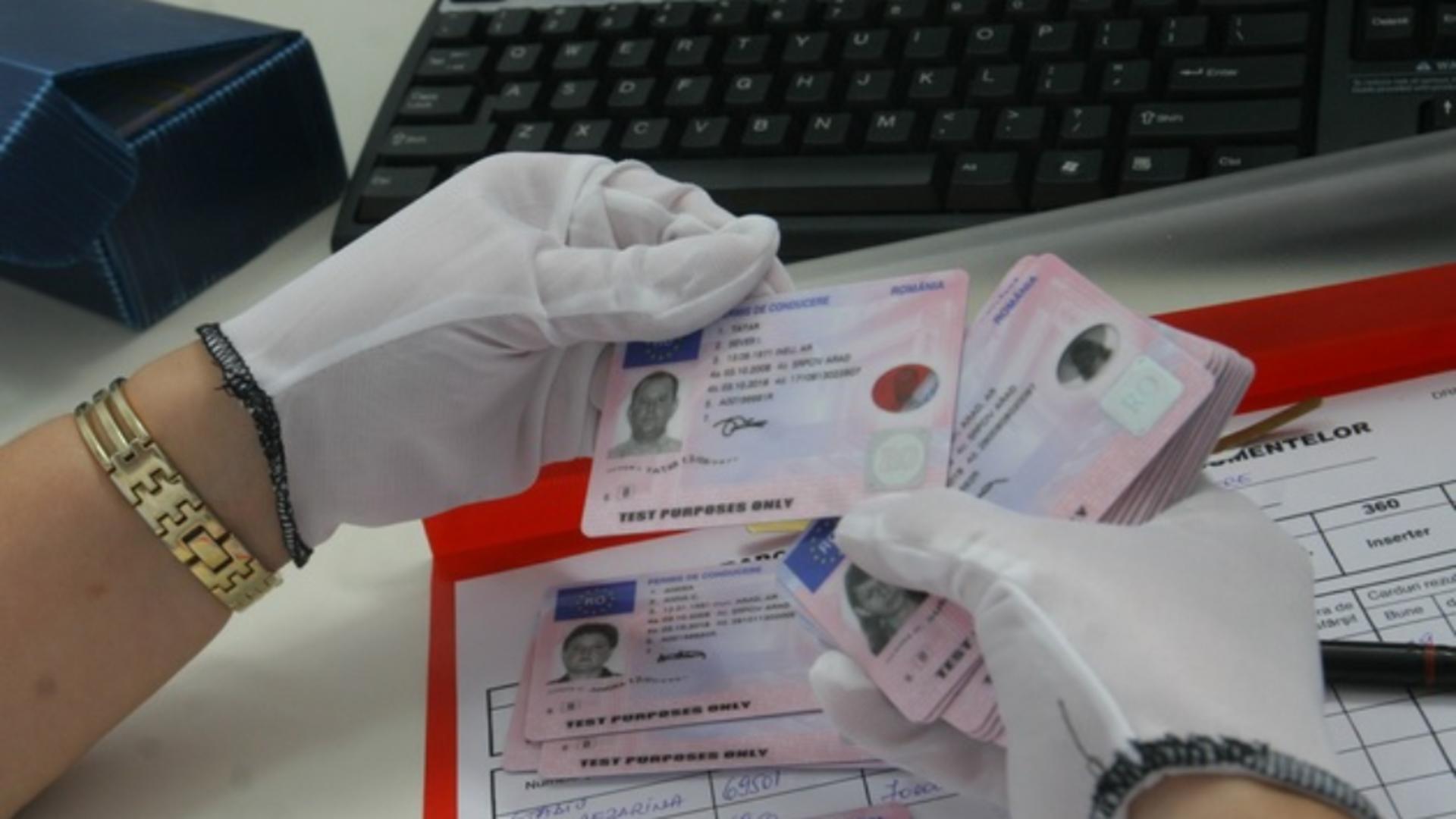 Fabrica de permise auto de la Suceava. DNA a mai soluționat un dosar: 51 de persoane trimise în judecată