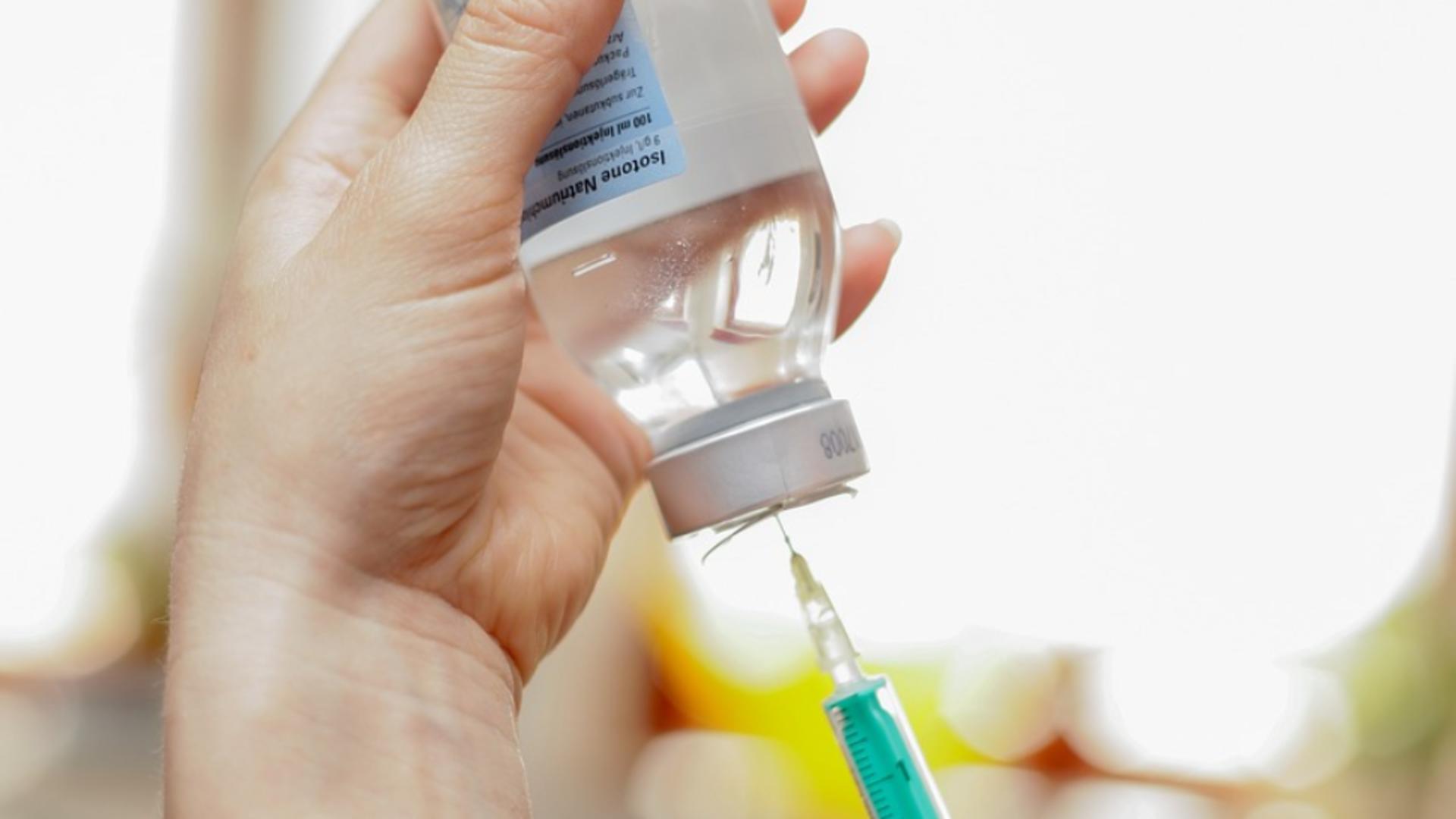 Noua listă de vaccinuri compensate pentru adulți, valabilă de la 1 decembrie