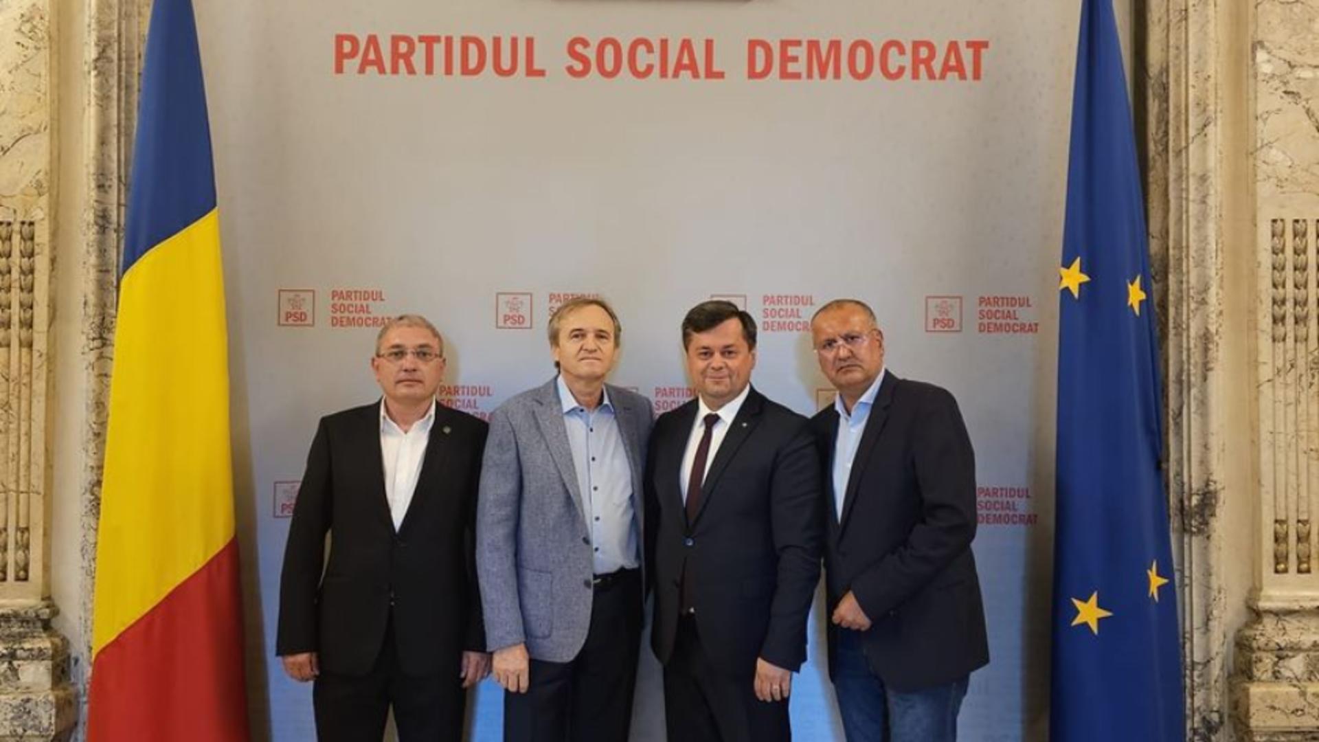 Încă un liberal trece în tabăra social democrată. Primarul municipiului Târgu Jiu, Marcel Romanescu, a devenit membru PSD