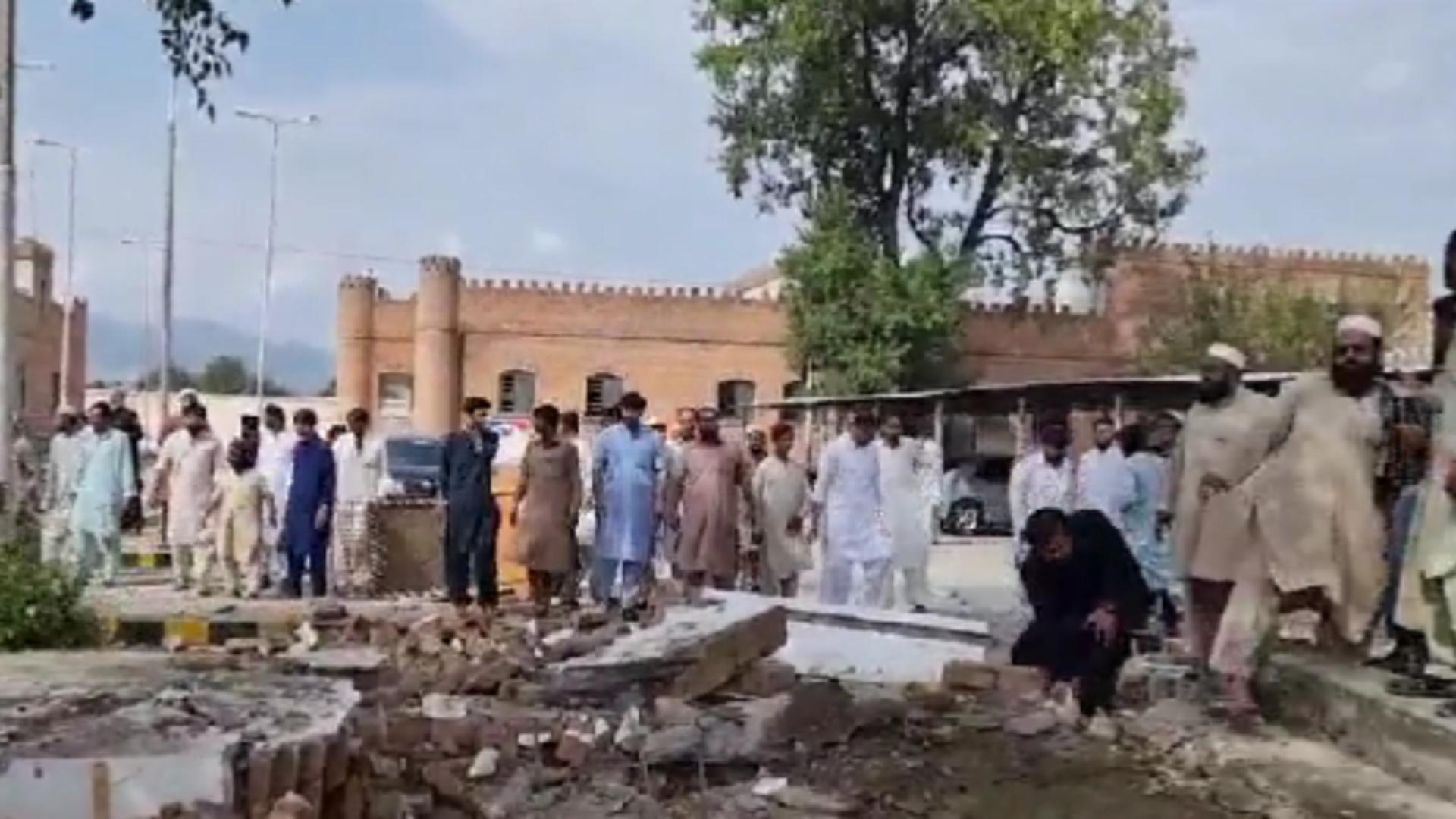 Cel puțin 52 de morţi şi 130 de răniţi în urma unei explozii în sud-vestul Pakistanului. Autoritățile vorbesc despre ”elemente teroriste”