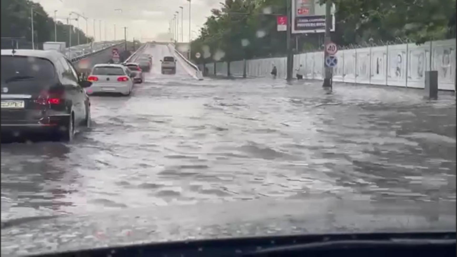 Ploi in Bucuresti