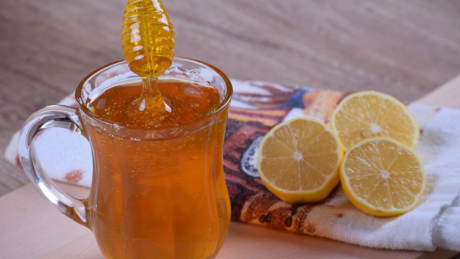 Remediul cu miere și lămâie pentru bolile de ficat și de stomac