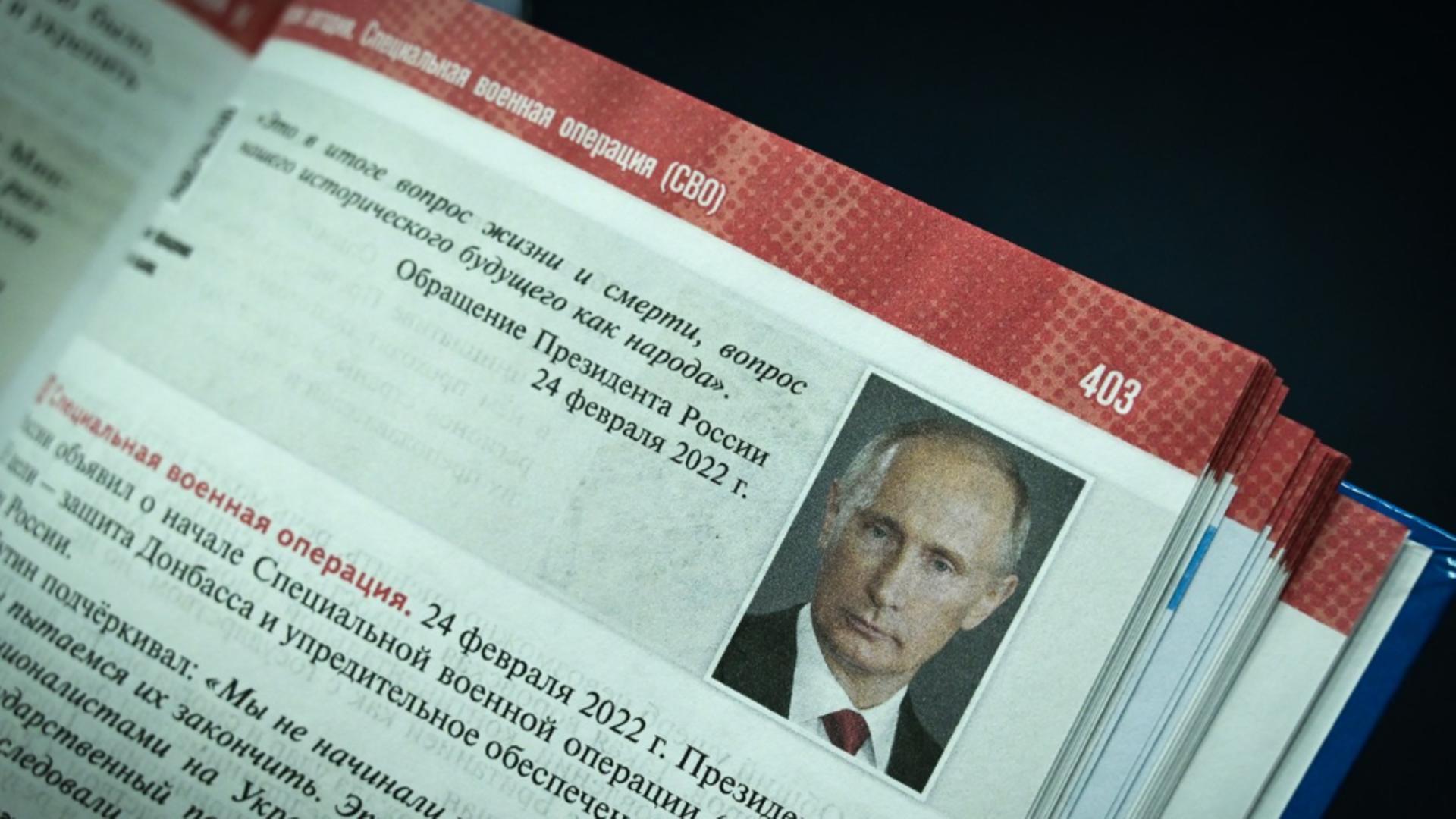Noul manual de istorie a Rusiei, scris pe placul lui Putin. Ucraina e condusă de neonaziști, Rusia e victimă