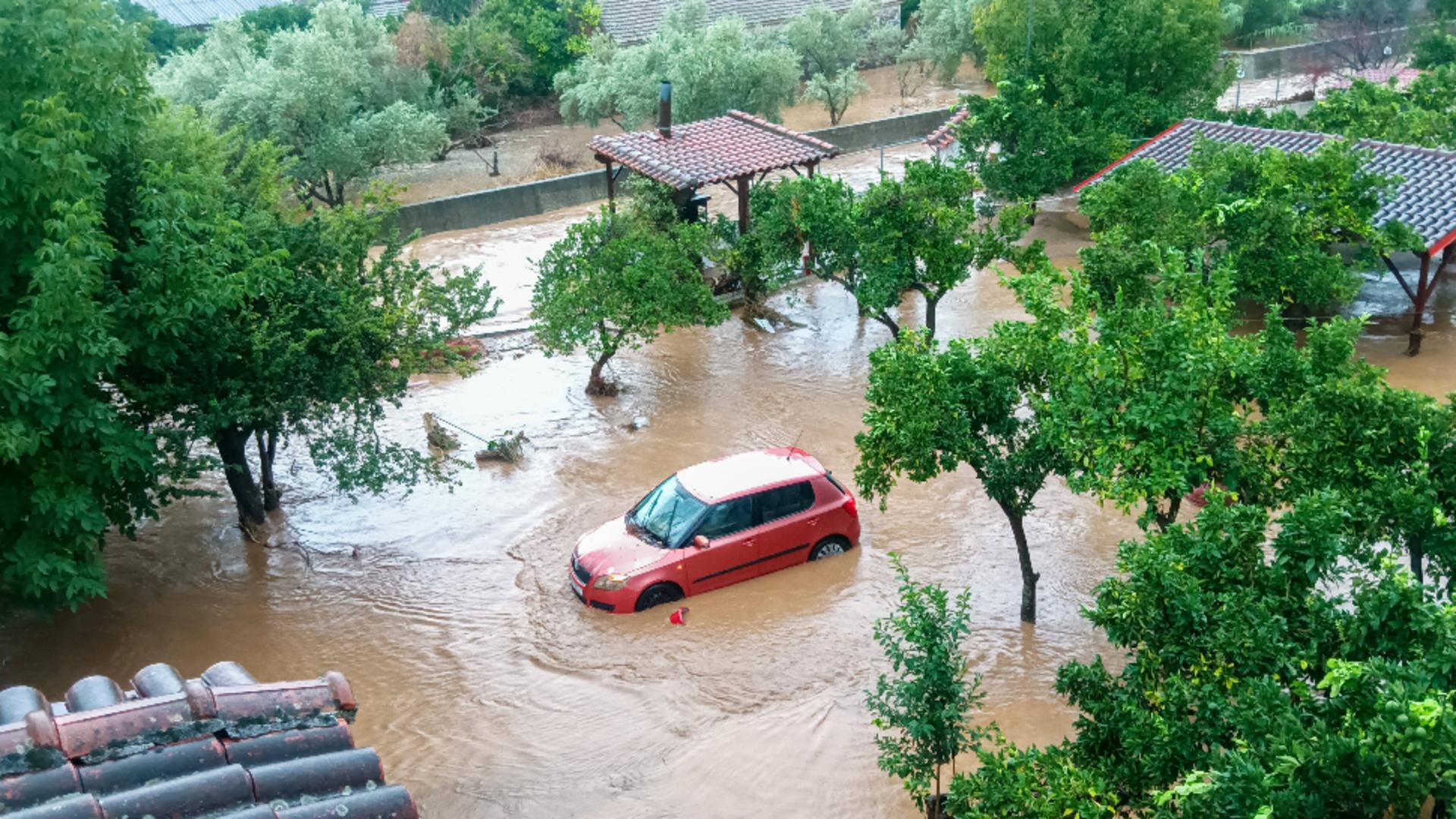 Ciclonul care a făcut prăpăd pe litoral ar putea lovi din nou / Foto: Arhivă Profi Media