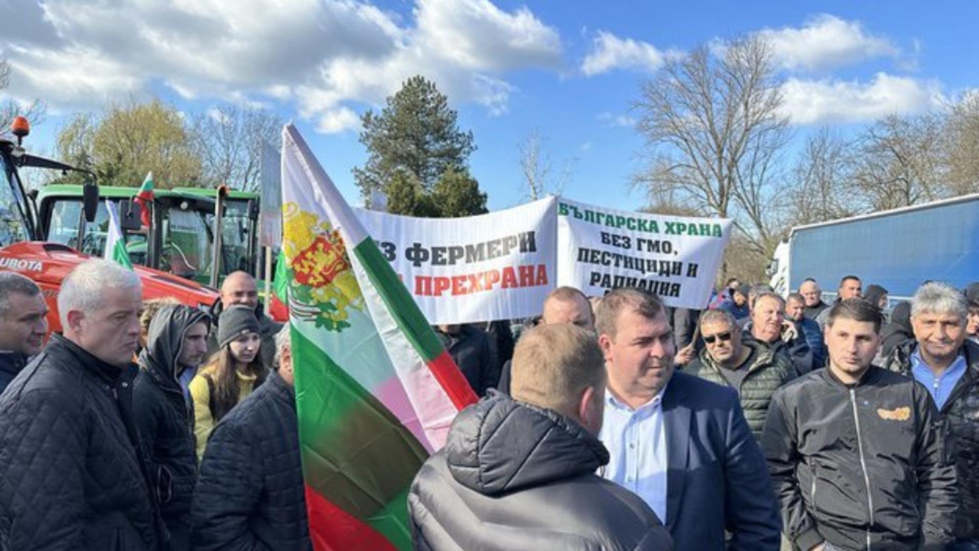 Haos la granițele cu Bulgaria. Podul Giurgiu – Ruse și PF Negru Vodă, blocate de protestele fermierilor