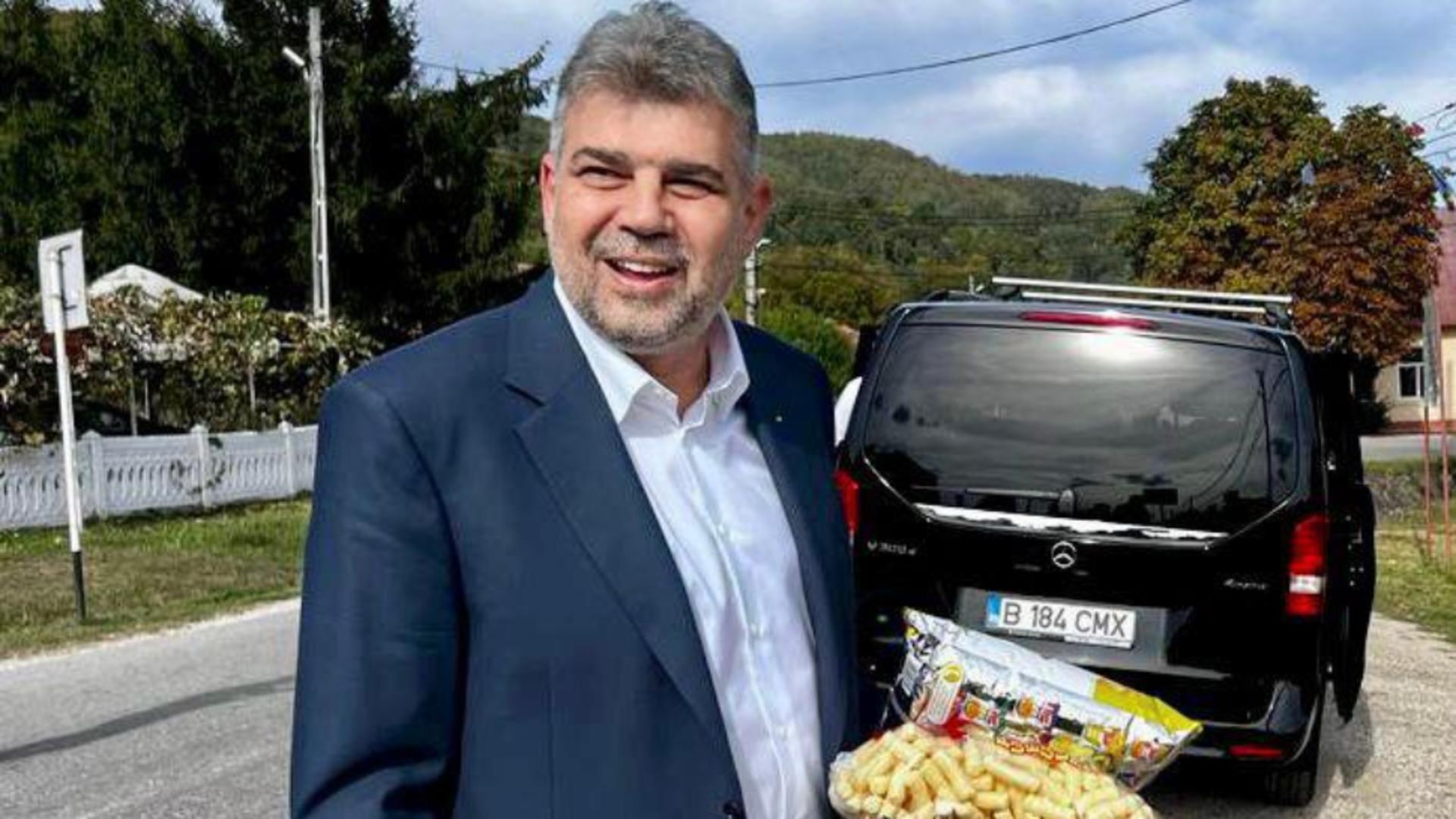 Urgența pentru care premierul a oprit mașina într-un sat din Vâlcea - Marcel Ciolacu a avut poftă de pufuleți! 