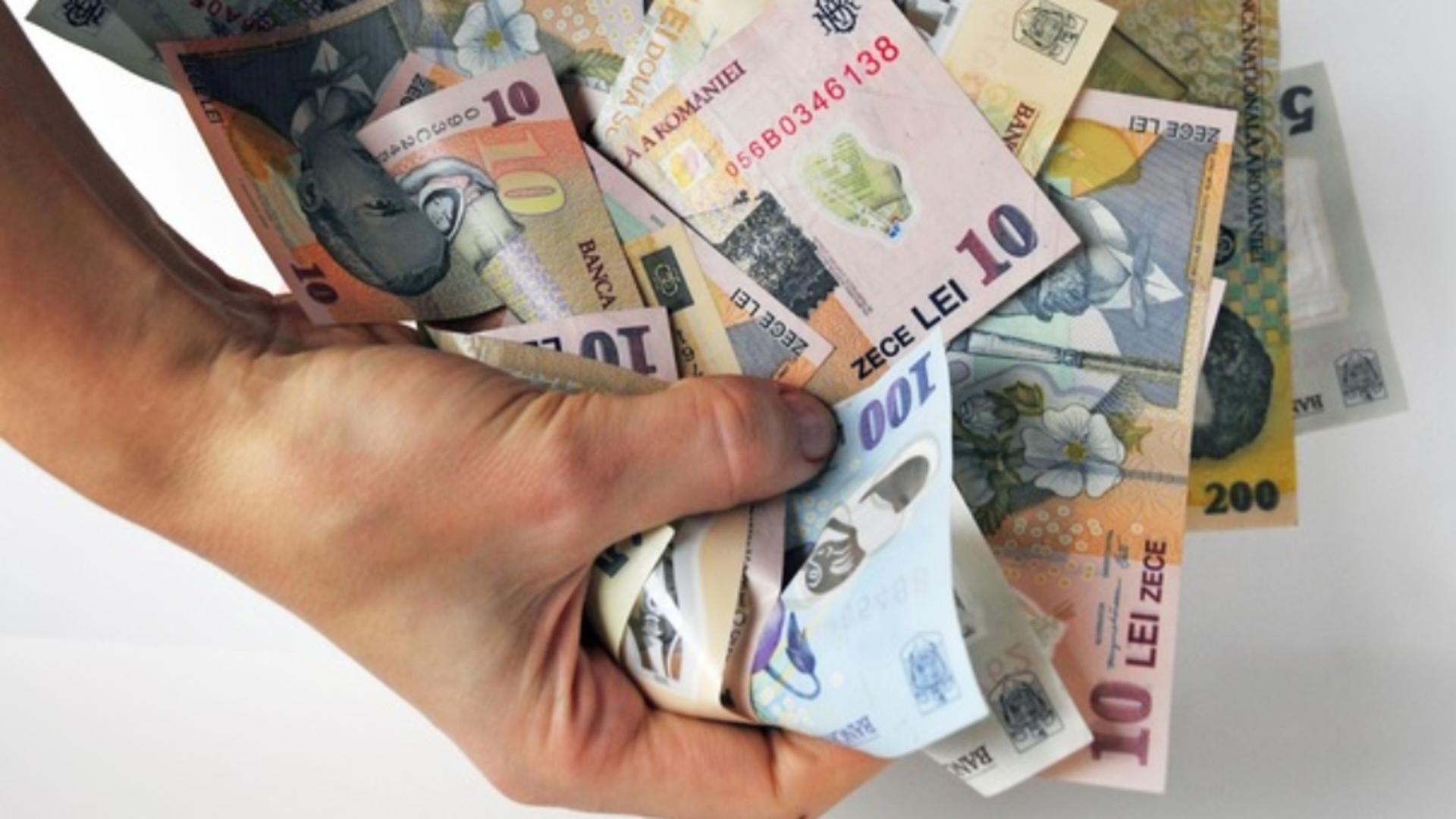 Noi controverse legate de banii cash, în România – Ce prevede noua lege – Intră în vigoare de mâine