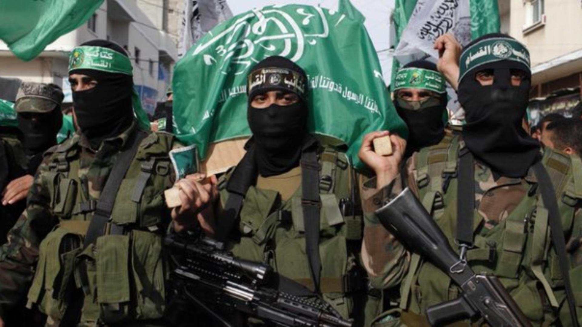 Aproximativ 220 de civili israelieni sunt ținuți ostatici de Hamas