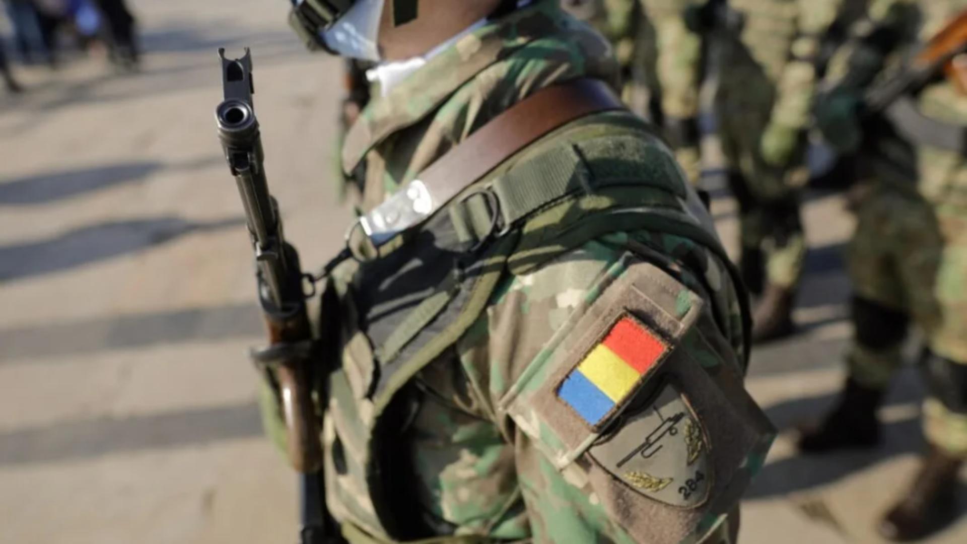 AUR cere armată obligatorie pentru tinerii din România