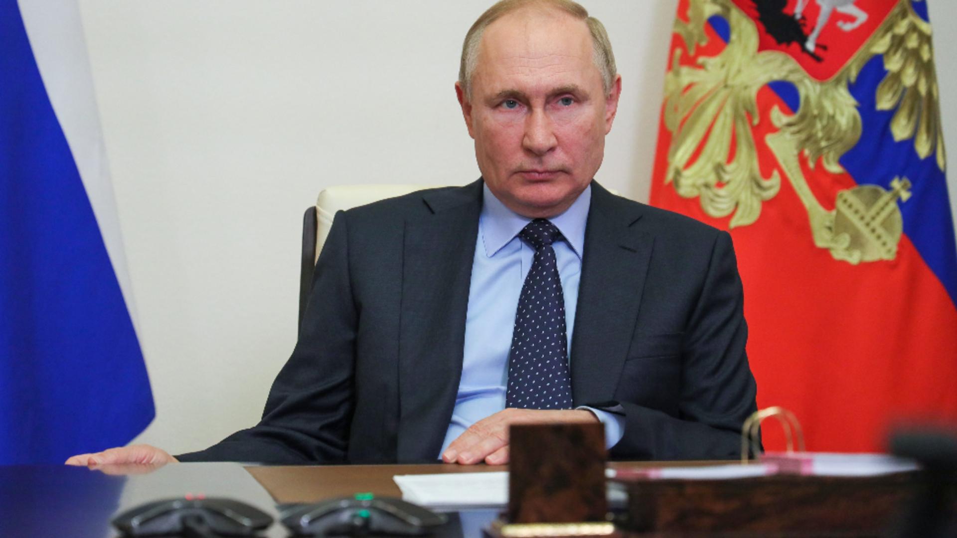 Vladimir Putin ironizează ploșnițele din Occident – Ce declarație a făcut despre aliații Ucrainei