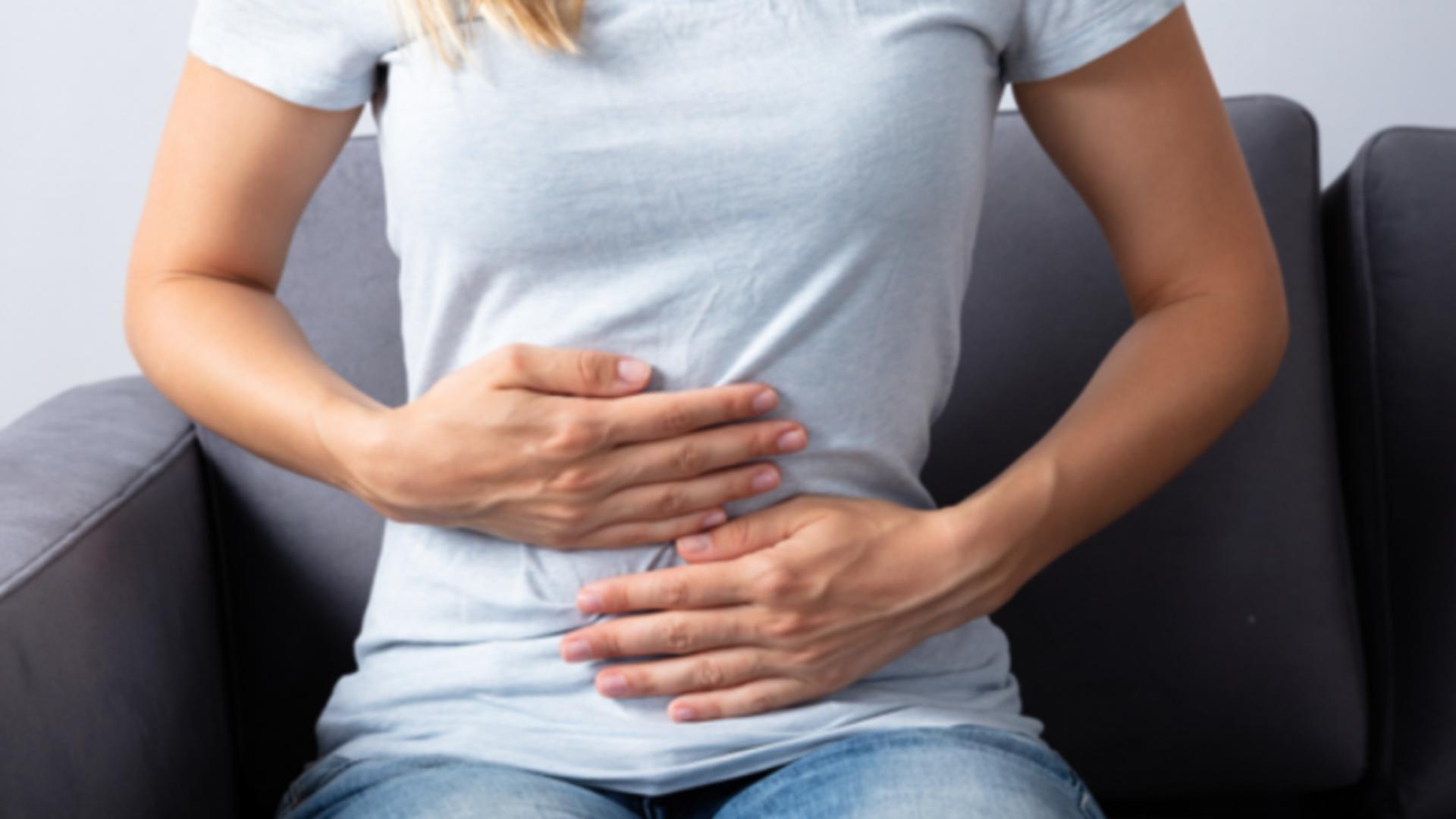 Ce vrea să te avertizeze nodul în stomac – 5 situații pe care să nu le ignori