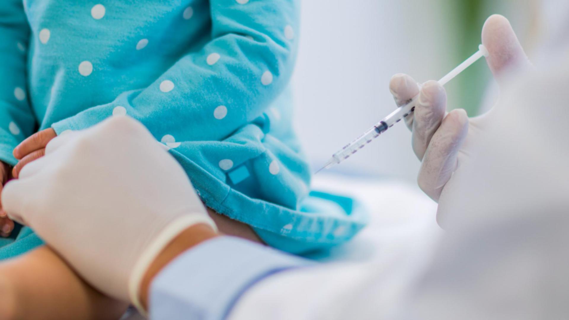 Fără vaccin obligatoriu? Anunțul ministrului Rafila