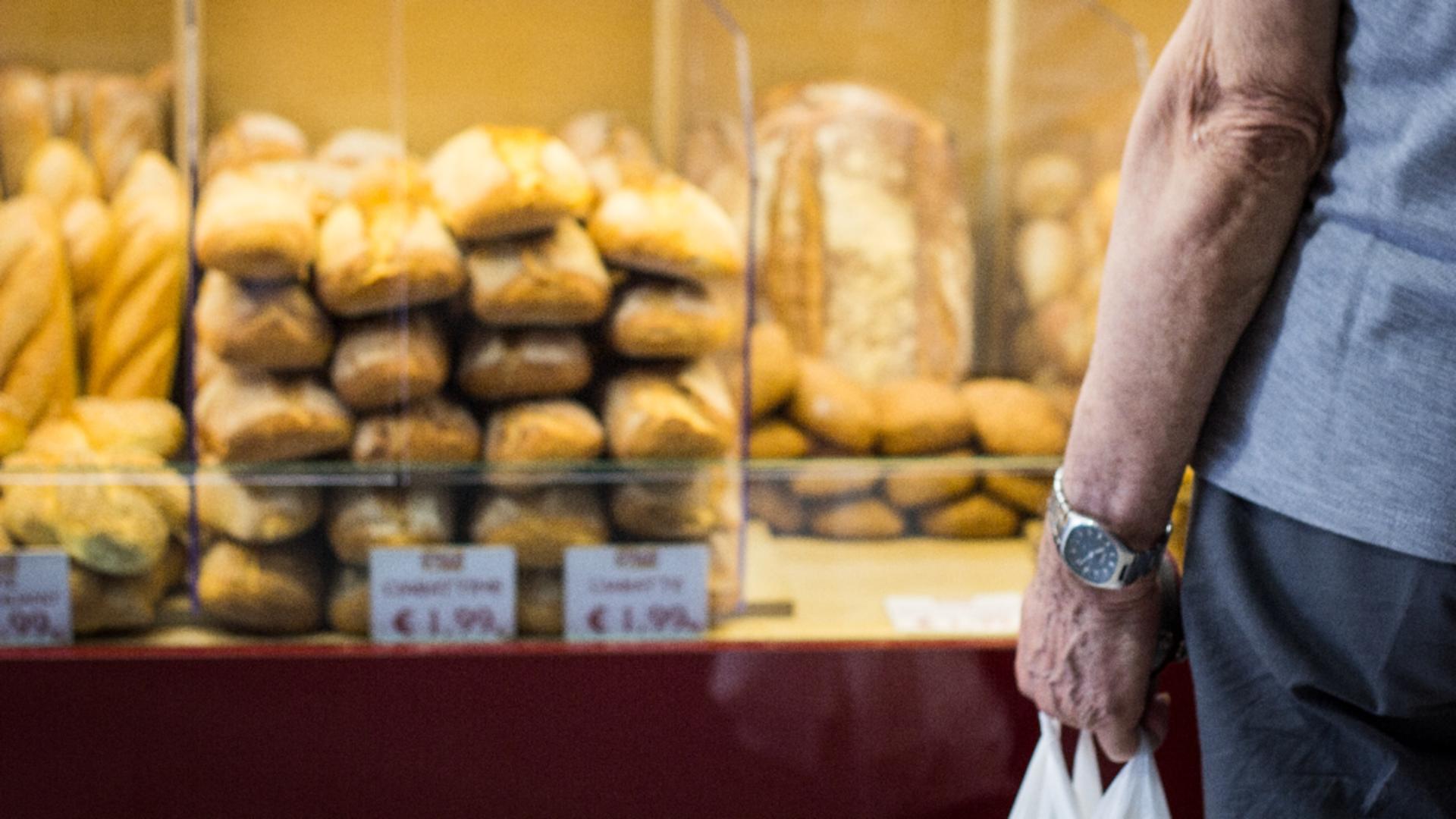 Toamna se numără scumpirile. Impact dur al măsurilor de contracarare a inflației: prețul pâinii va crește cu 20%