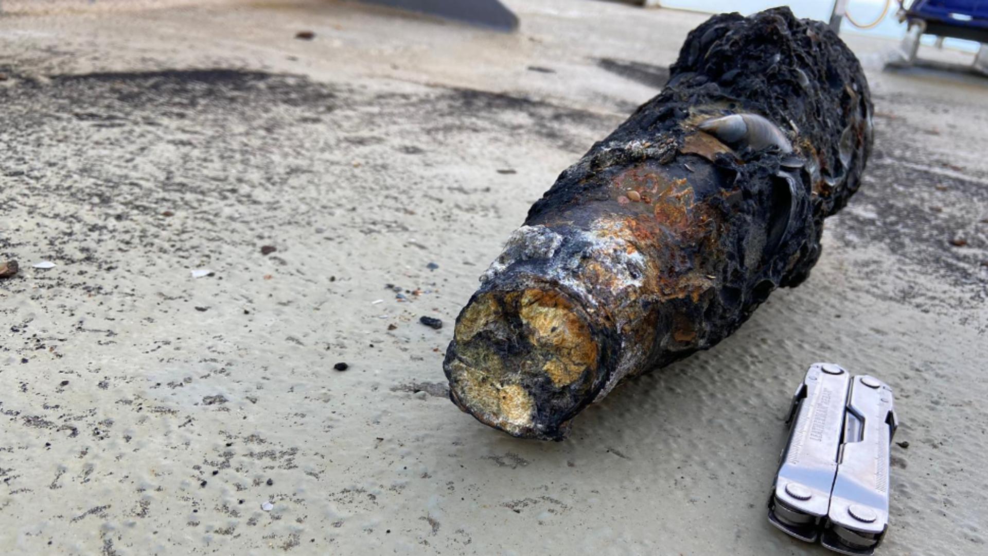 Descoperire șocantă la Eforie Nord, lângă plajă: Un proiectil neexplodat, găsit de scafandrii militari - Anunțul Statului Major al Forţelor Navale
