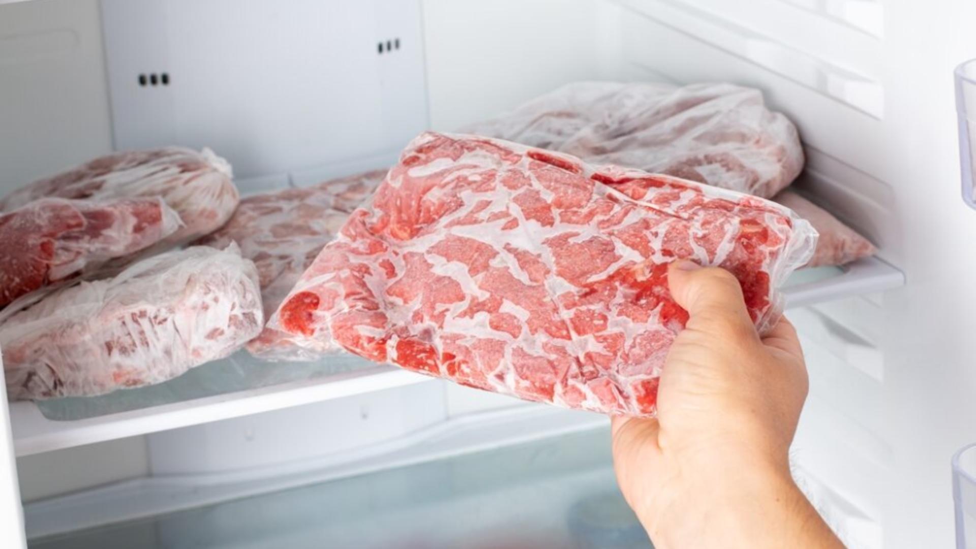 Cât timp rezistă carnea în congelator – Explicațiile în funcție de tipul de carne