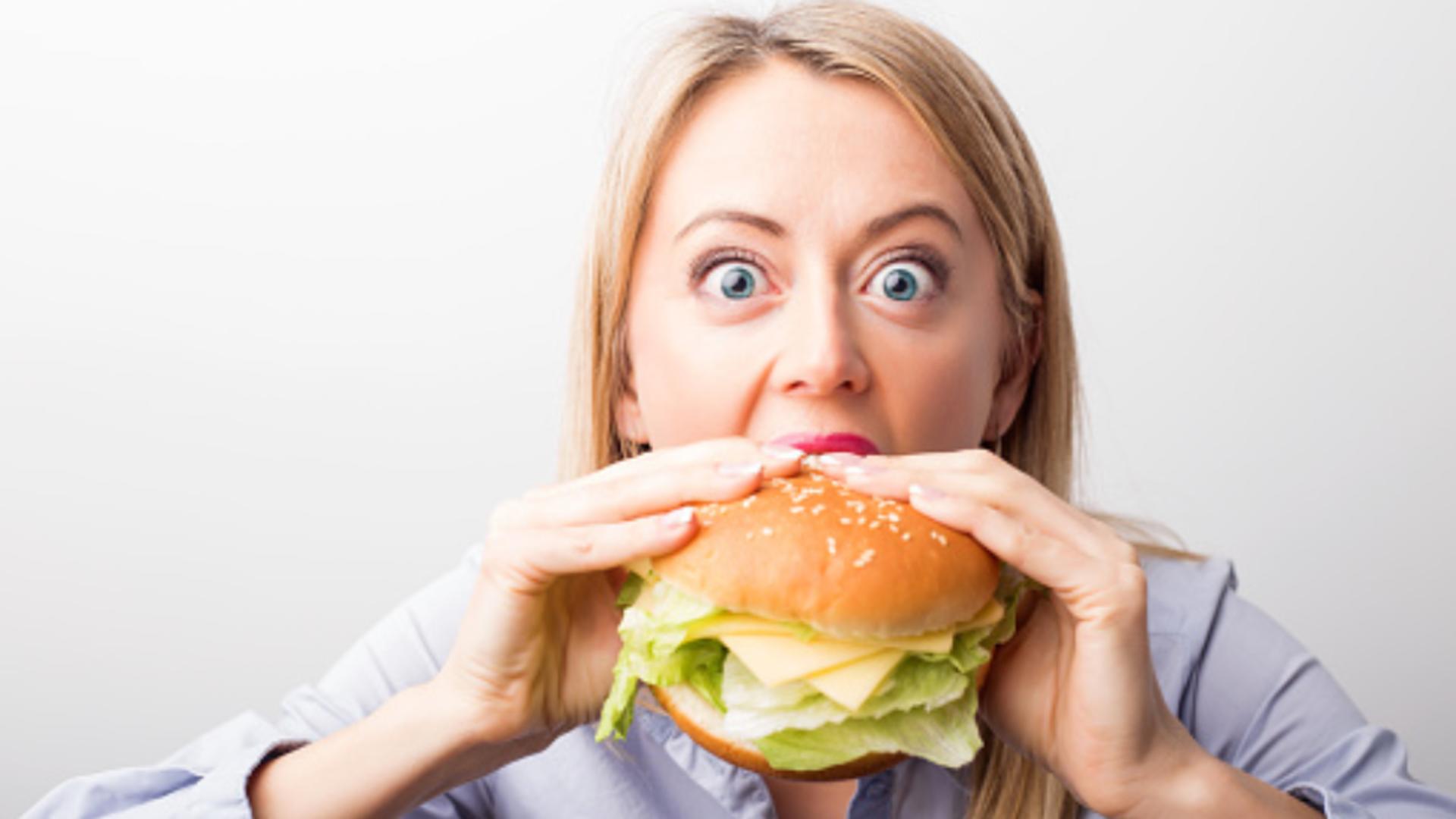 8 motive pentru care îți este mereu foame și cum să îi vii de hac acestei senzații persistente