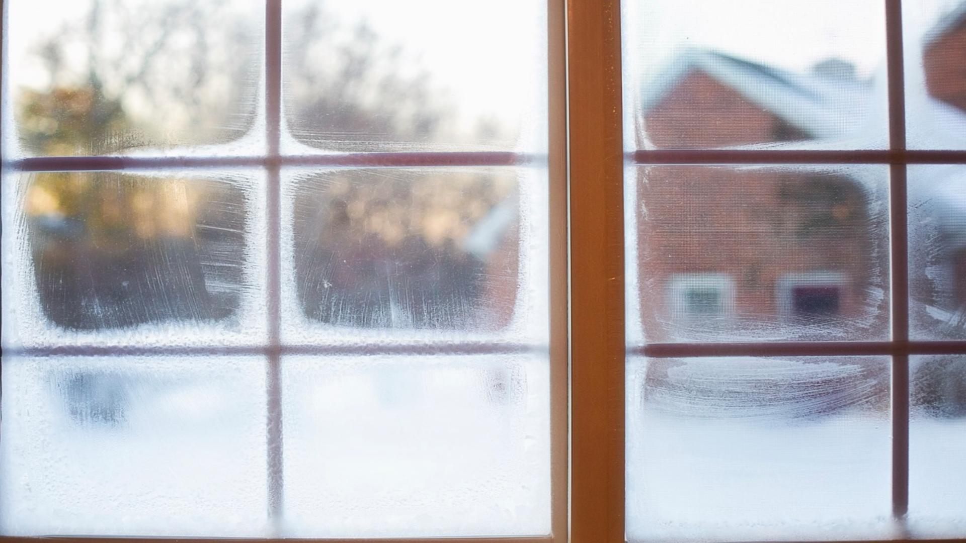 Cum reglezi termopanele pentru iarnă. Așa păstrezi căldura în casă și facturile mici – FOTO