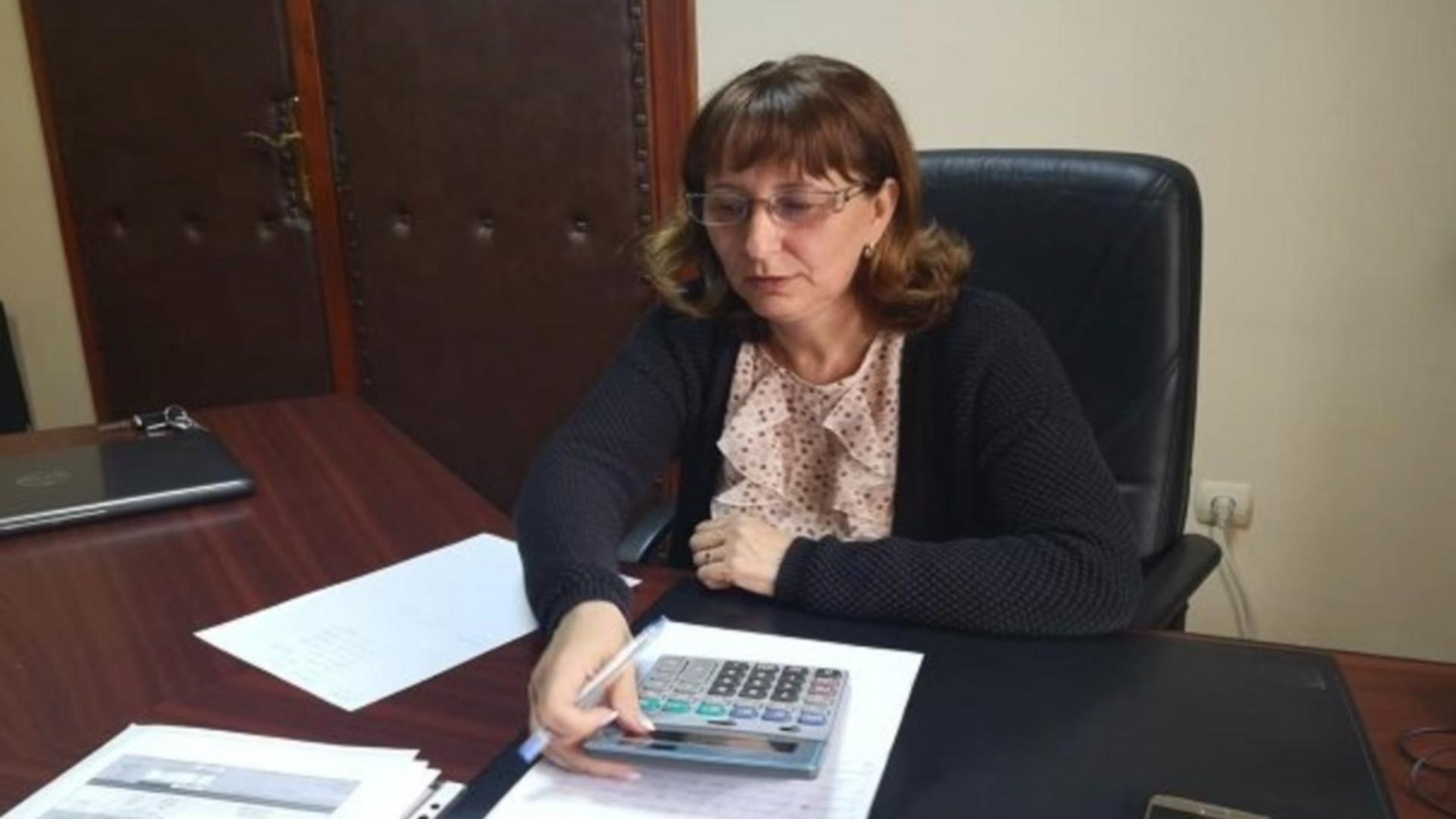 “Prințesa Clisurii”, Mira Radovancovici, urmărită penal pentru complicitate la trafic de minori. Soțul ei a abuzat sexual o minoră cu retard 